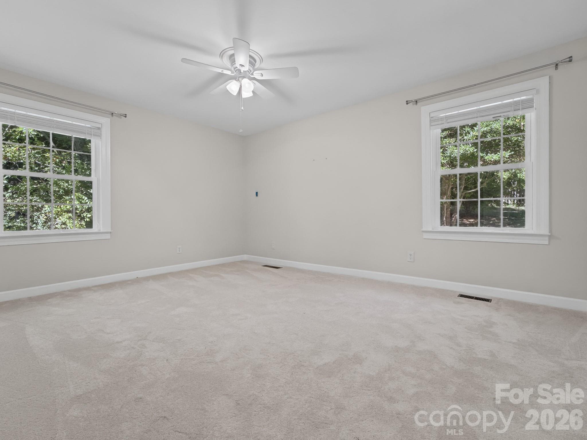 Guest Bedroom - 109 Yardley Court, Hendersonville