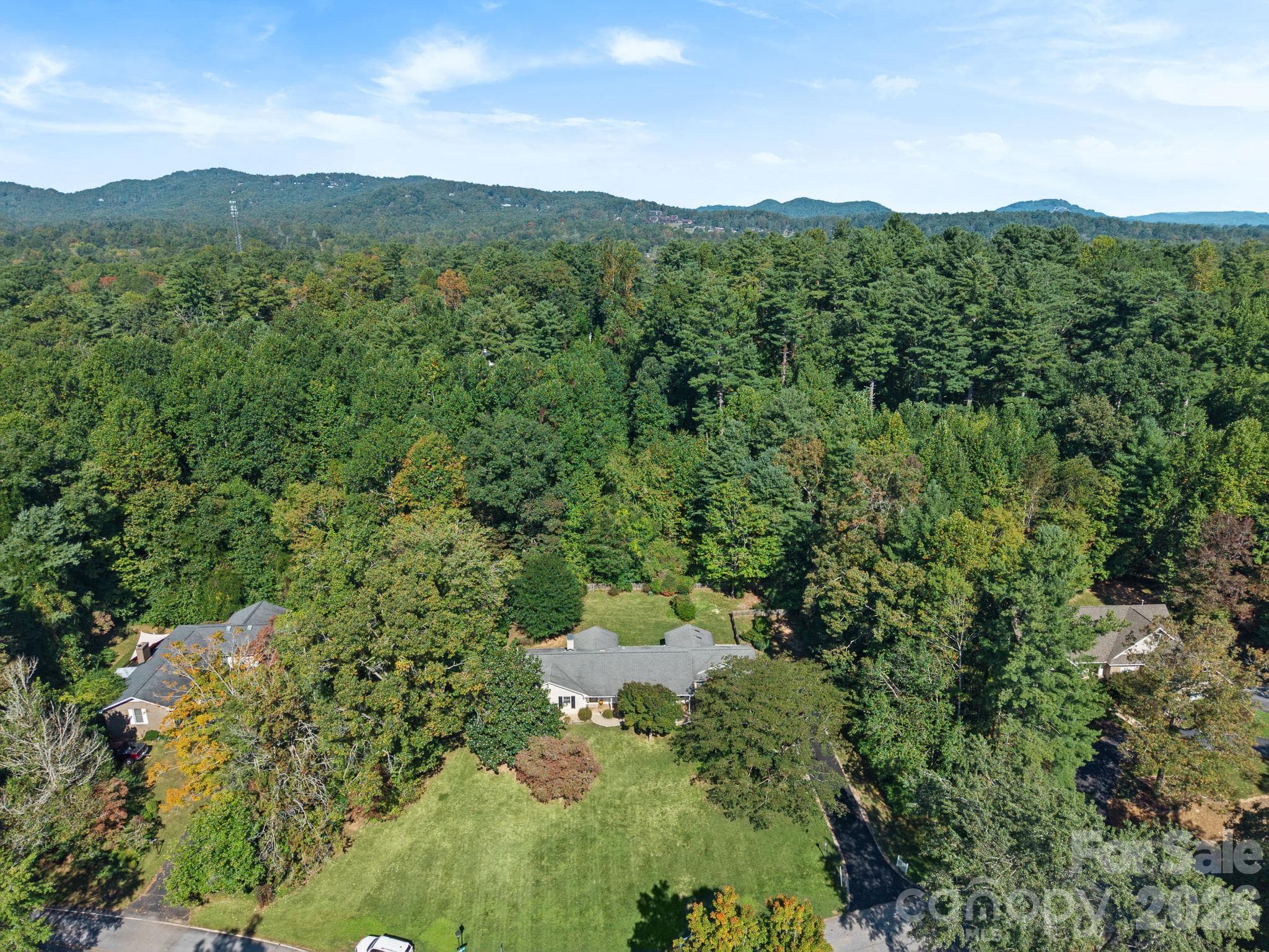 Exterior Overview - 109 Yardley Court, Hendersonville