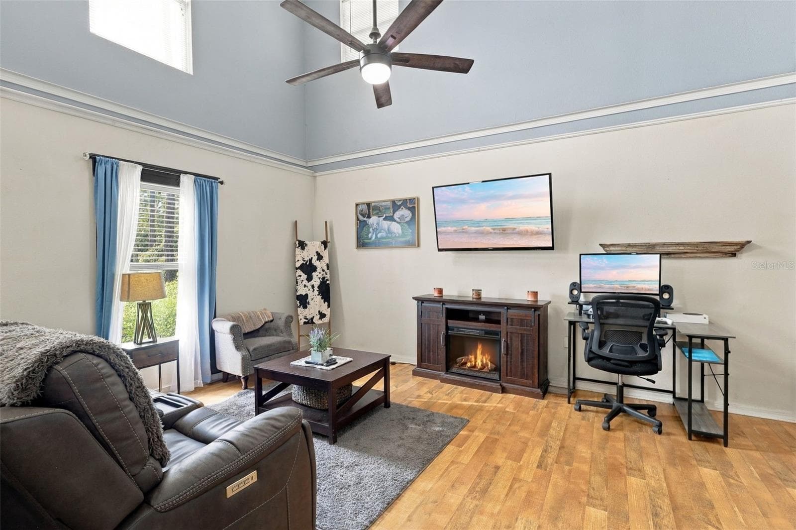 FAMILY ROOM - 1293 7TH AVE, DELAND