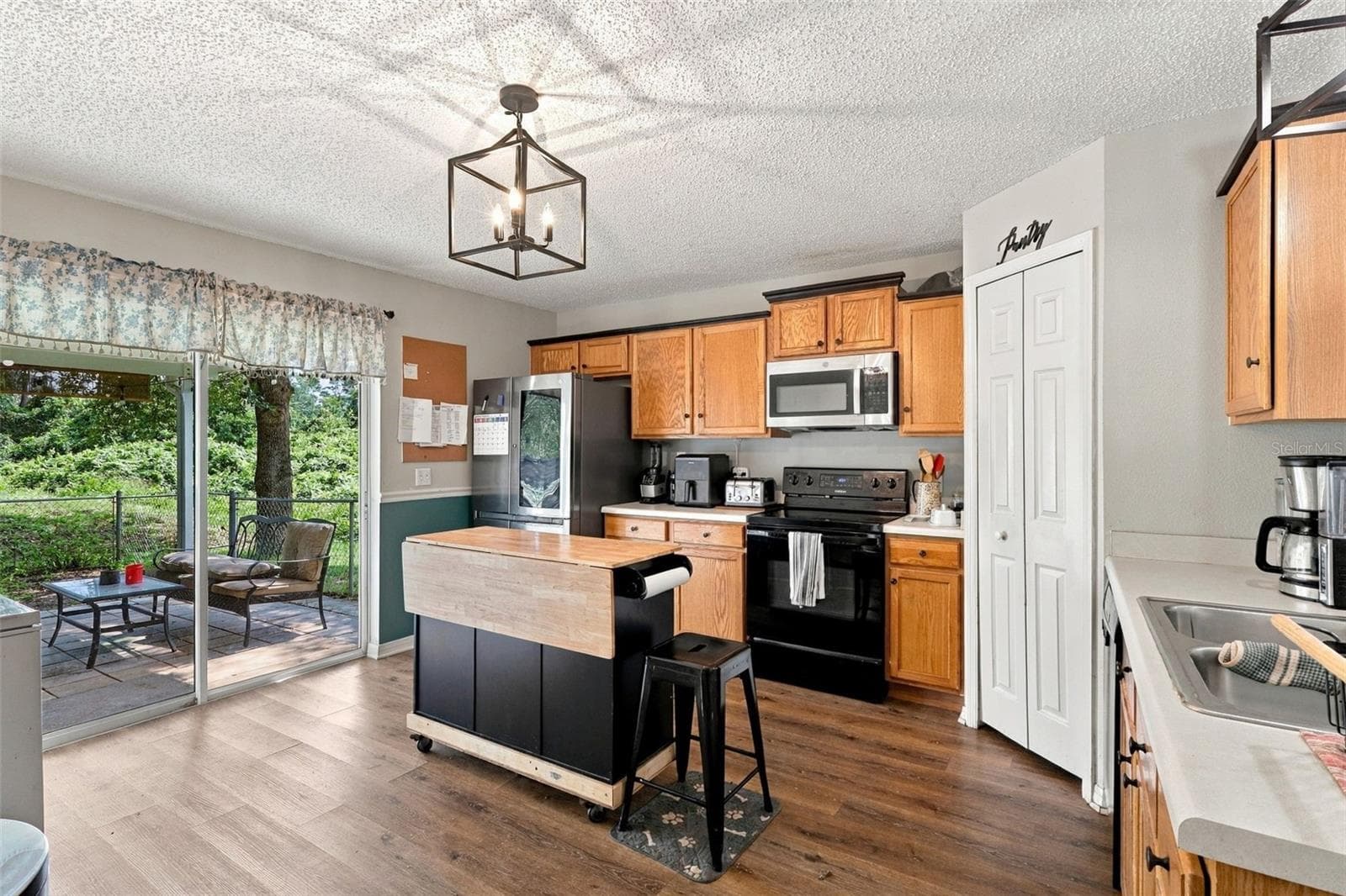 KITCHEN - 1293 7TH AVE, DELAND