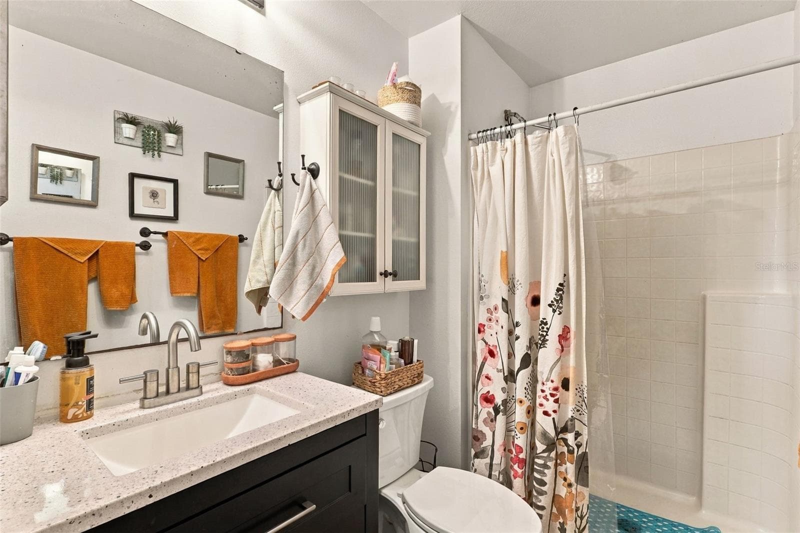 PRIMARY BATHROOM 1st FLOOR - 1293 7TH AVE, DELAND
