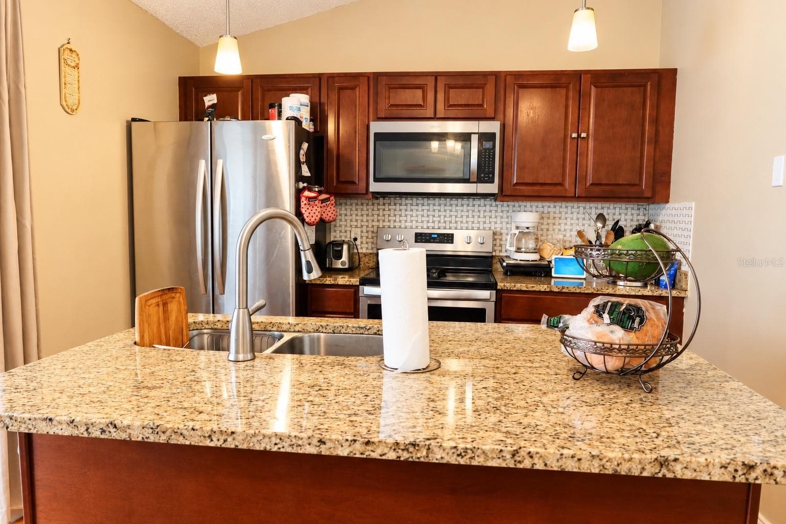 Single Family Residence at 11658 PURPLE LILAC CIR, ORLANDO, photo 6 of 21