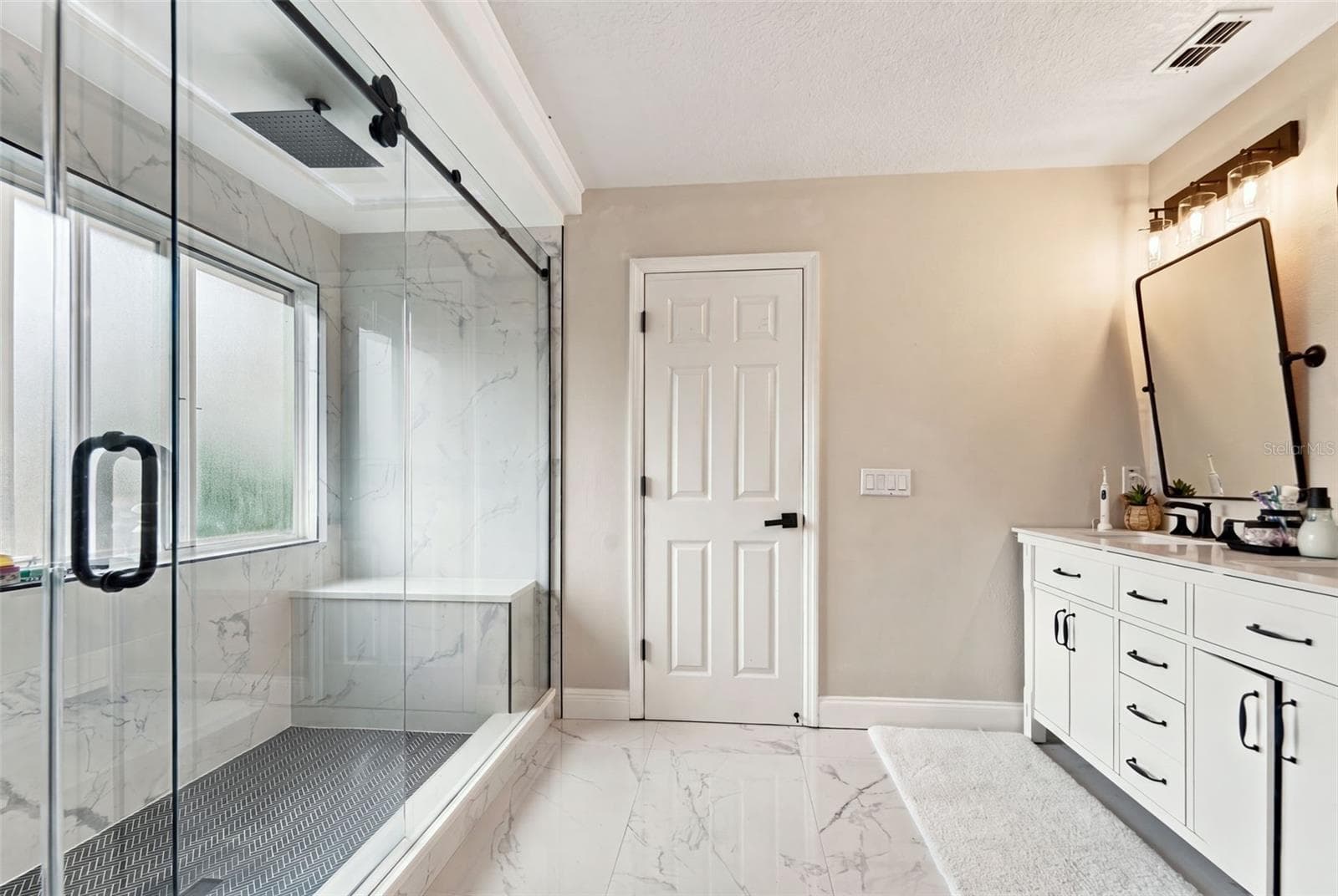 Single Family Residence at 506 BERRY JAMES CT, KISSIMMEE, photo 5 of 33