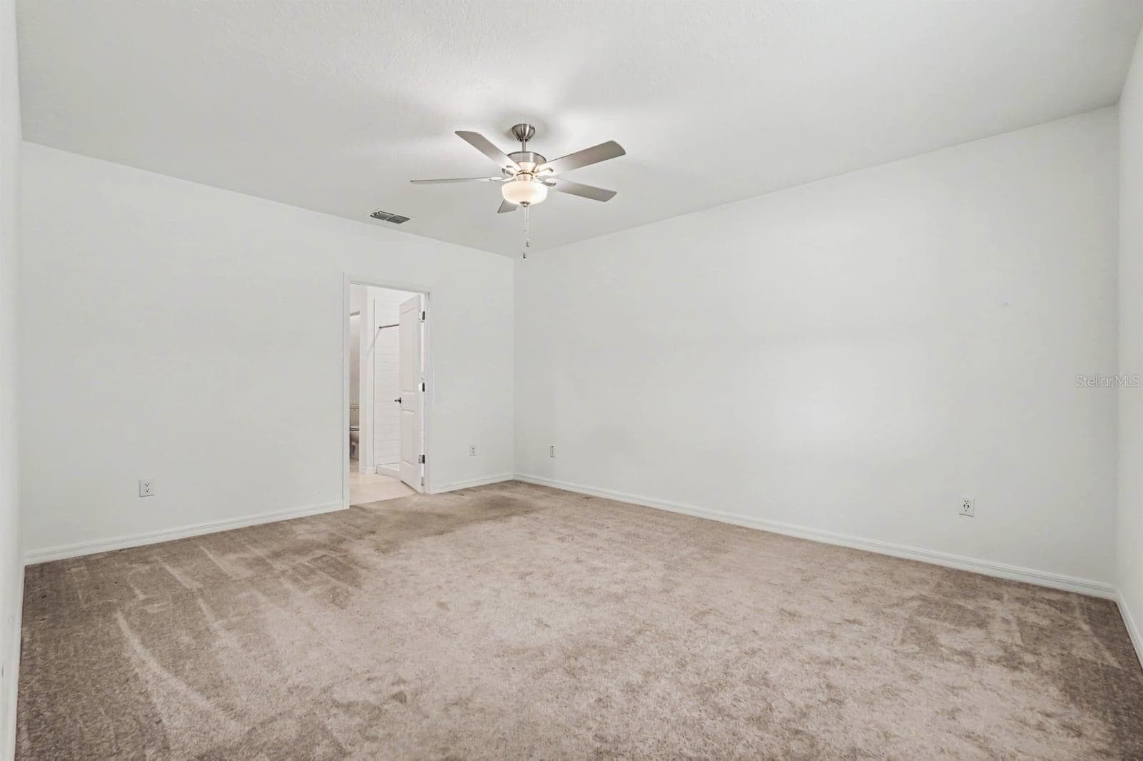 Single Family Residence at 6259 BACK FORTY LOOP, ZEPHYRHILLS, photo 12 of 39