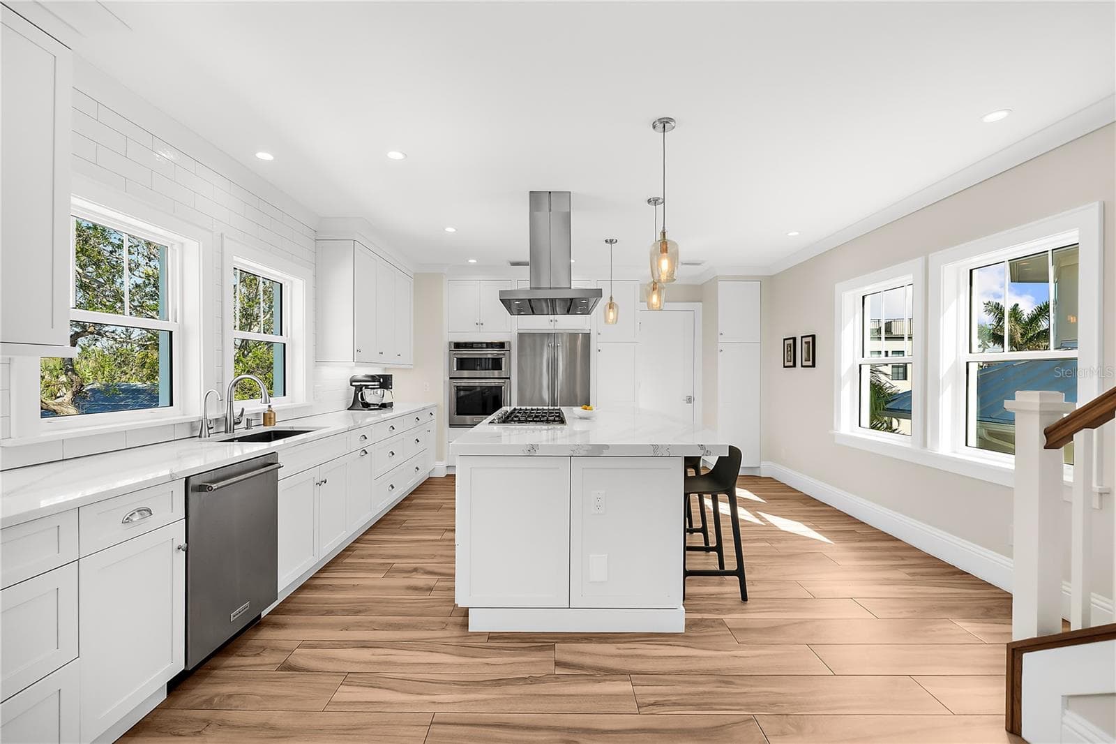 Single Family Residence at 116 GARDEN LN, SARASOTA, photo 8 of 50