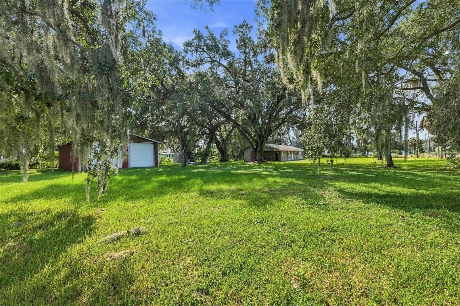Single Family Residence at 5906 WATSON RD, RIVERVIEW, photo 8 of 44