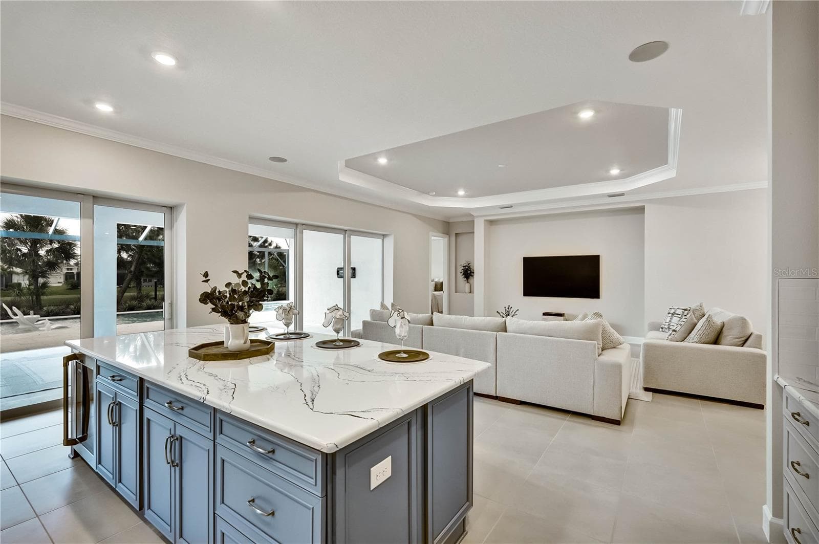 Single Family Residence at 15281 CONTENTA LOOP, LAKEWOOD RANCH, photo 13 of 37