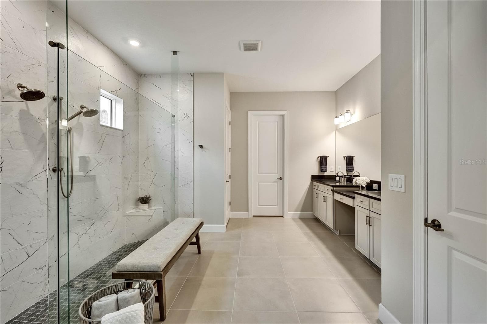 master bath with large walk in shower - 15281 CONTENTA LOOP, LAKEWOOD RANCH