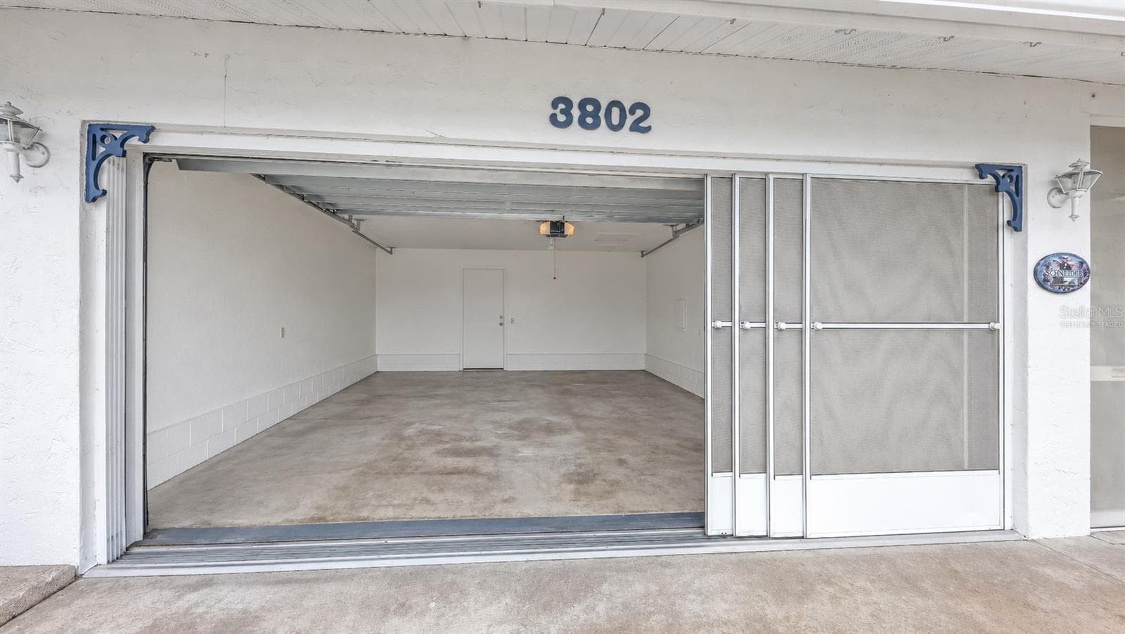 Virtually Staged - 3802 CHINABERRY RD, BRADENTON
