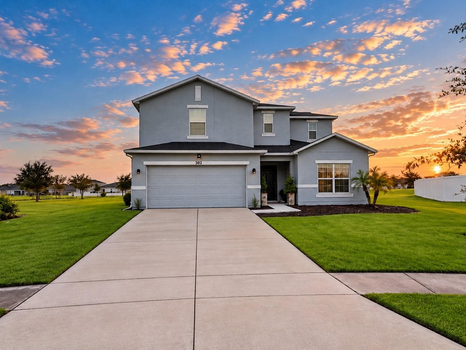 Single Family Residence at 302 MILLSTONE CT, KISSIMMEE, photo 2 of 3