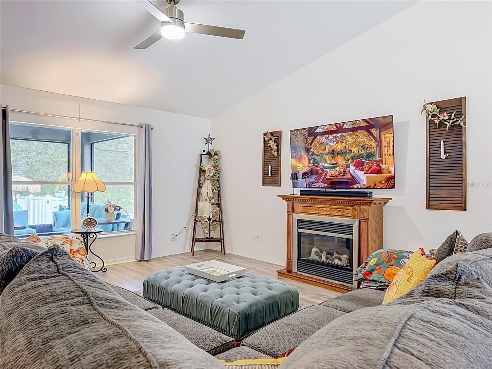 Single Family Residence at 15 PITCAIRN CT, HOMOSASSA, photo 14 of 57