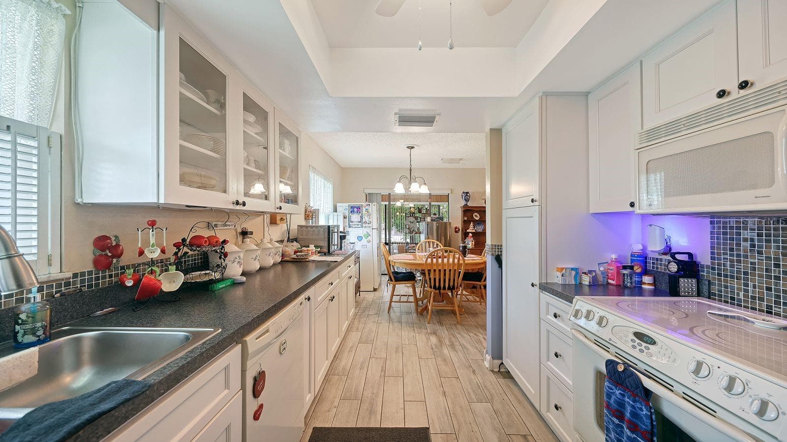 Single Family Residence at 3802 CHINABERRY RD, BRADENTON, photo 11 of 30
