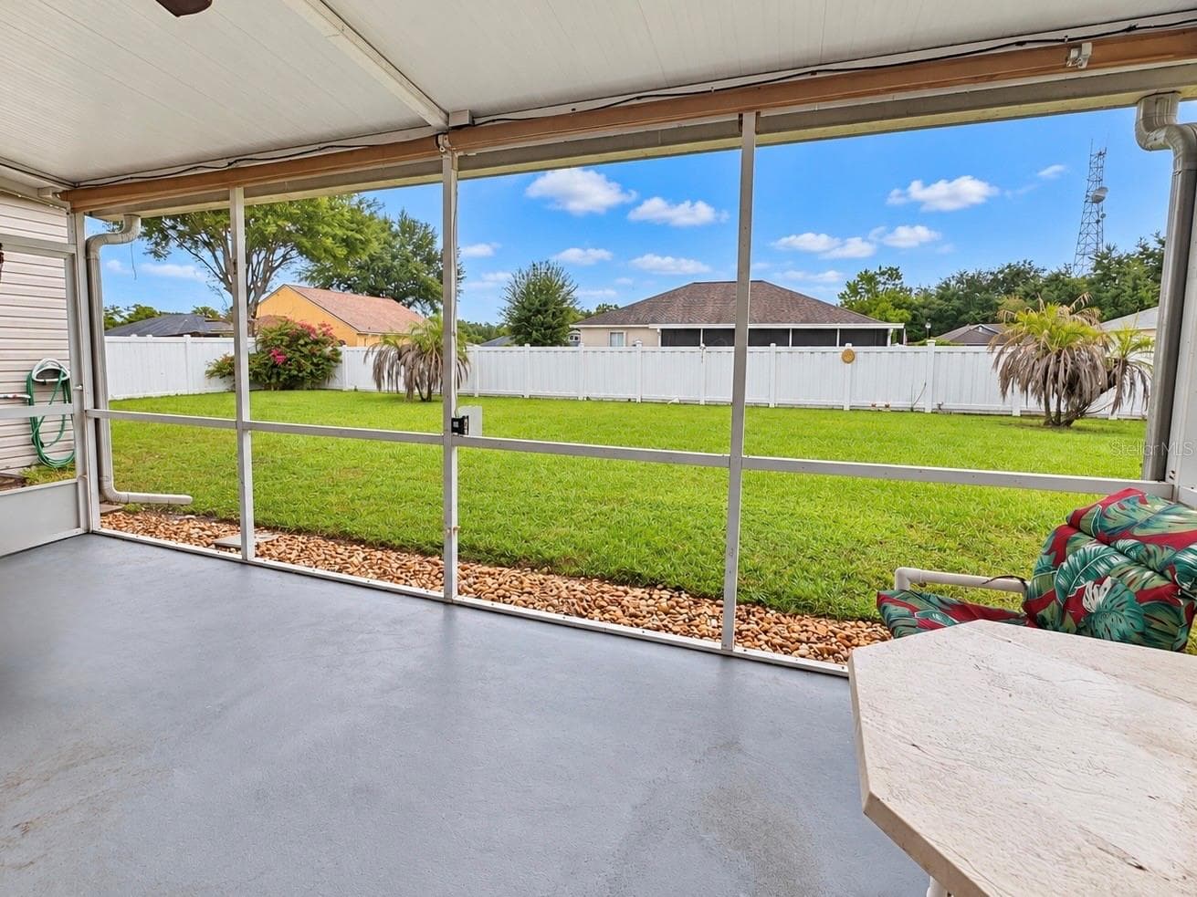 Manufactured Home at 8335 MITCHALL DR, LAKELAND, photo 3 of 25