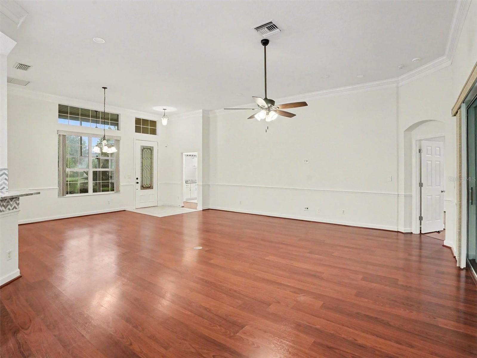 Single Family Residence at 8045 WATERBURY WAY, MOUNT DORA, photo 7 of 30