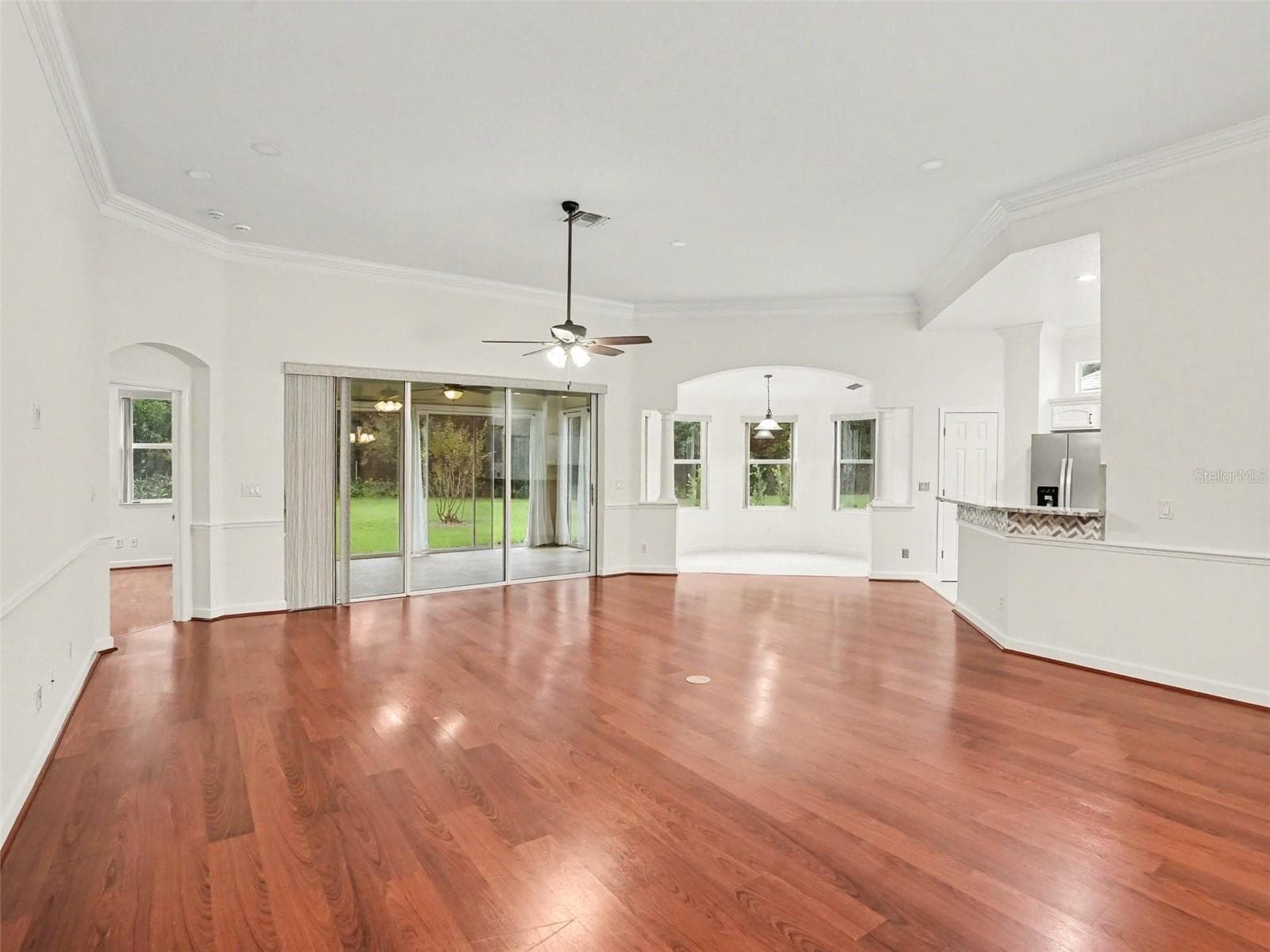 Single Family Residence at 8045 WATERBURY WAY, MOUNT DORA, photo 8 of 30
