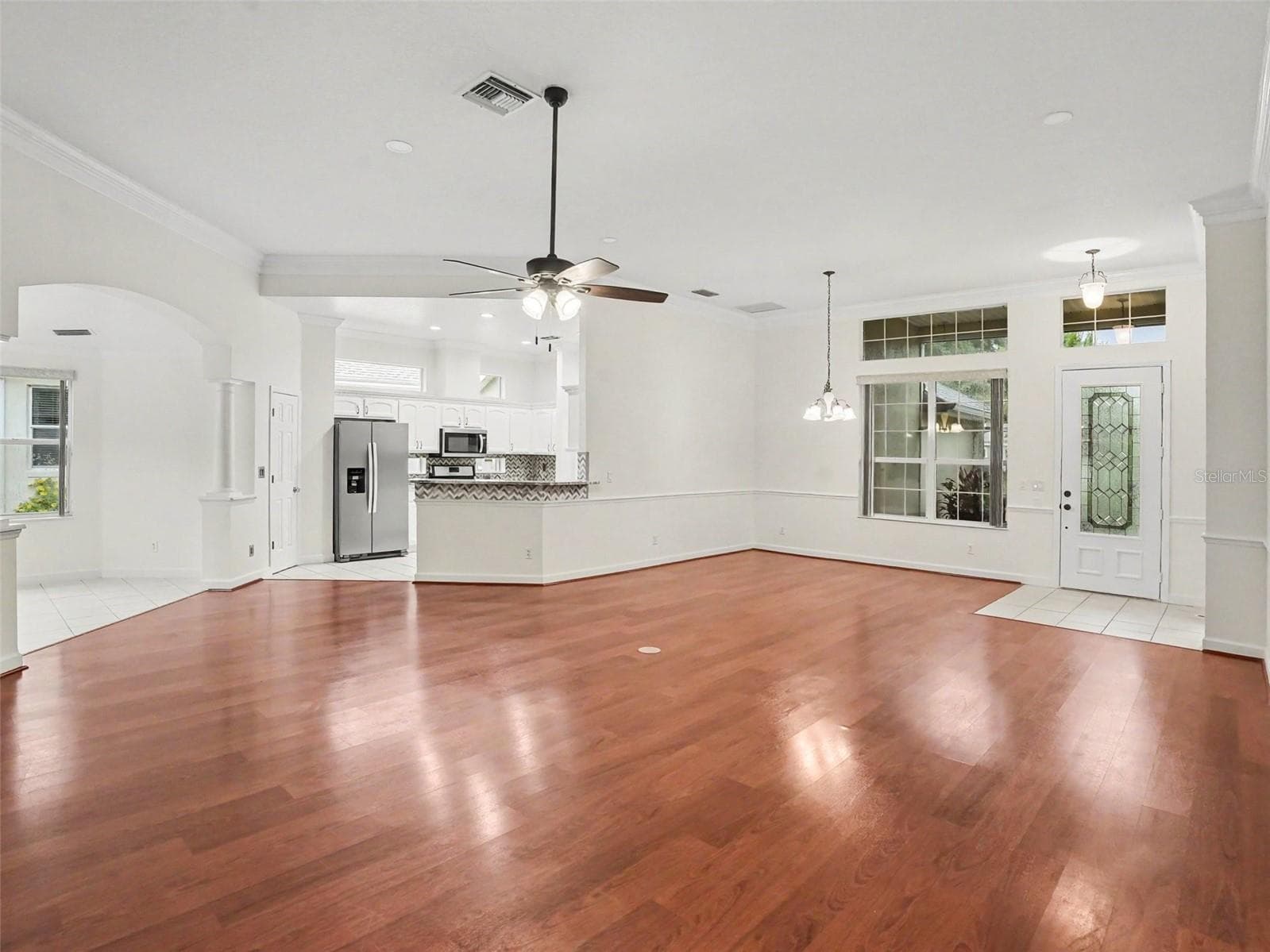 Single Family Residence at 8045 WATERBURY WAY, MOUNT DORA, photo 9 of 30