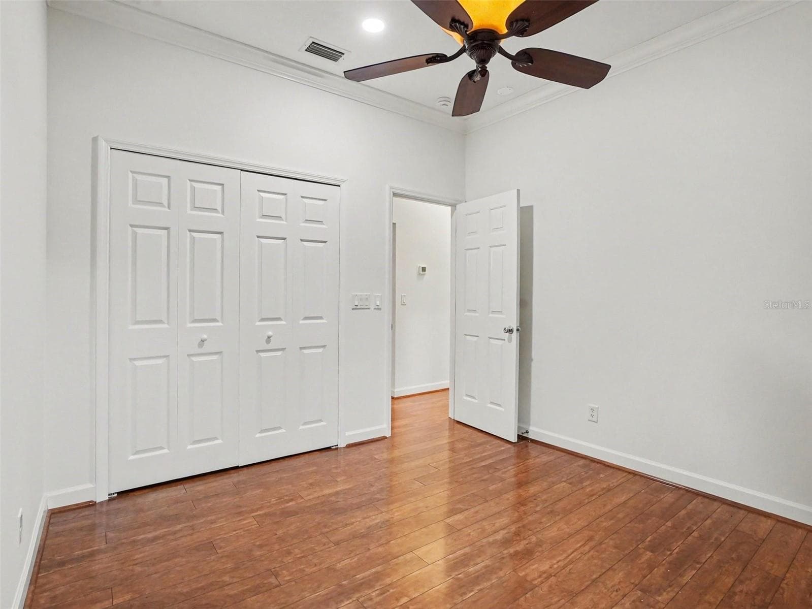 Single Family Residence at 8045 WATERBURY WAY, MOUNT DORA, photo 16 of 30