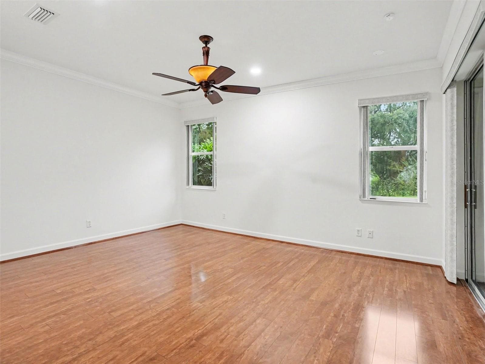 Single Family Residence at 8045 WATERBURY WAY, MOUNT DORA, photo 18 of 30
