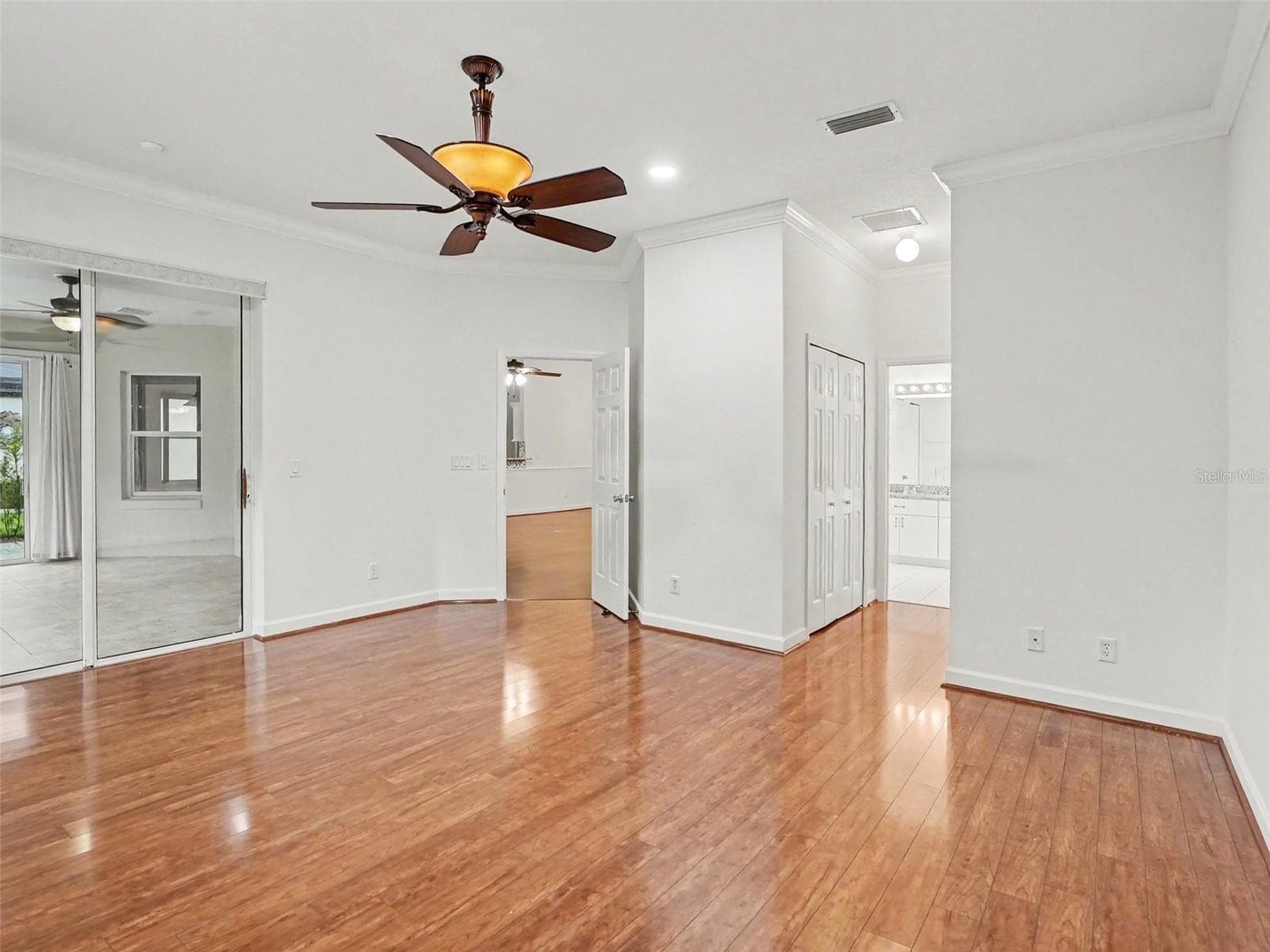 Single Family Residence at 8045 WATERBURY WAY, MOUNT DORA, photo 19 of 30