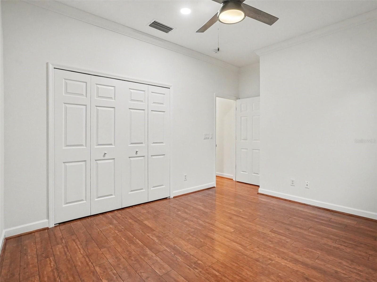 Single Family Residence at 8045 WATERBURY WAY, MOUNT DORA, photo 20 of 30