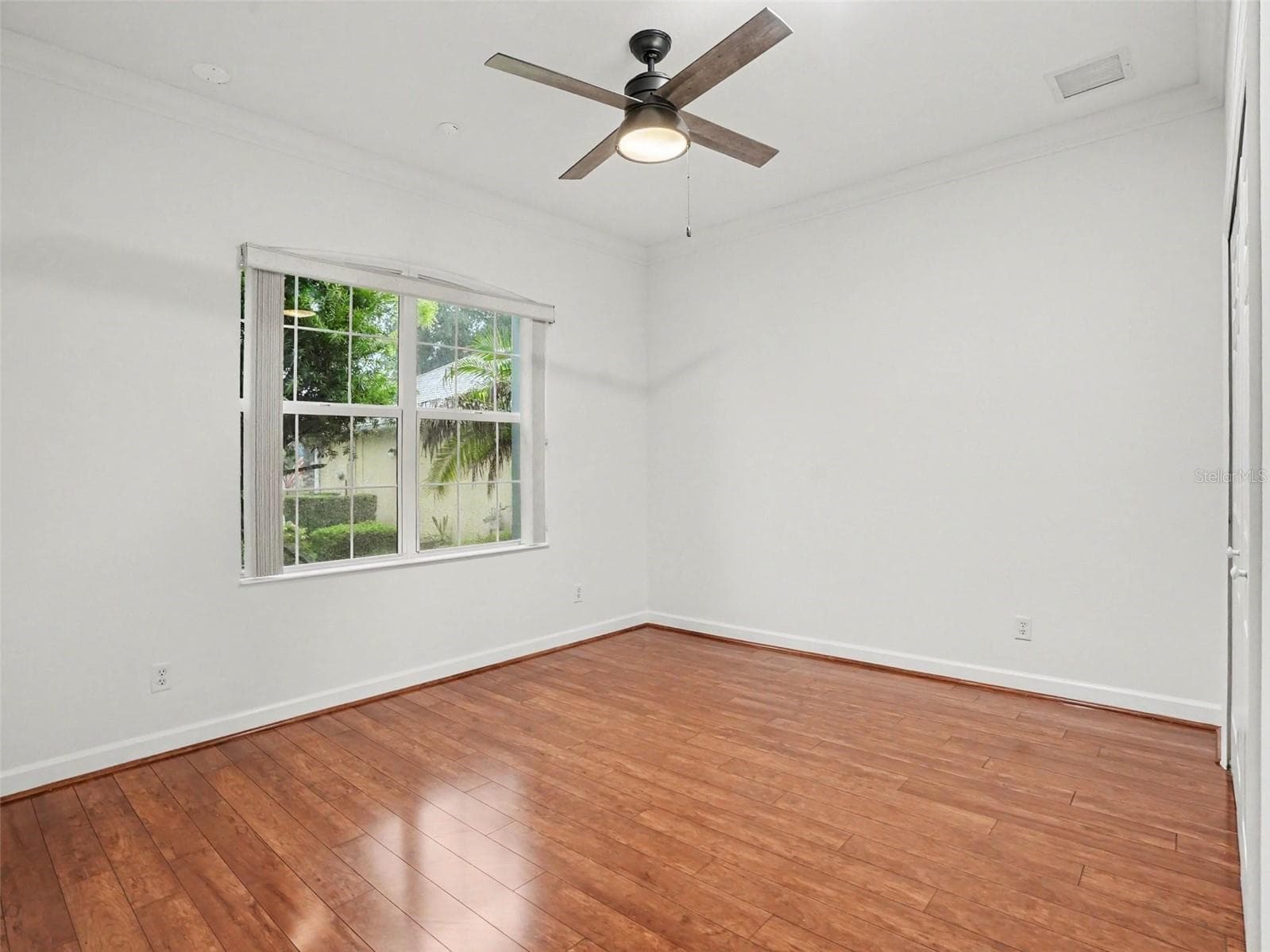 Single Family Residence at 8045 WATERBURY WAY, MOUNT DORA, photo 23 of 30