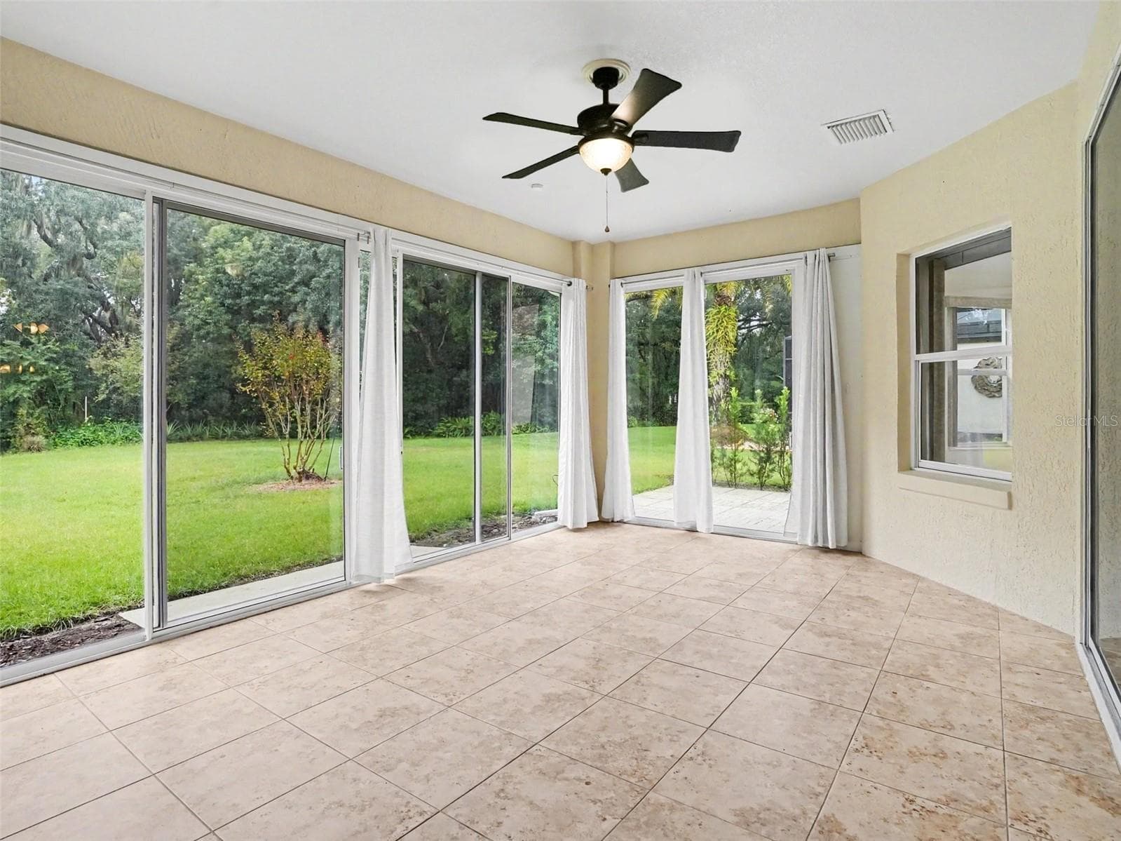 Single Family Residence at 8045 WATERBURY WAY, MOUNT DORA, photo 26 of 30