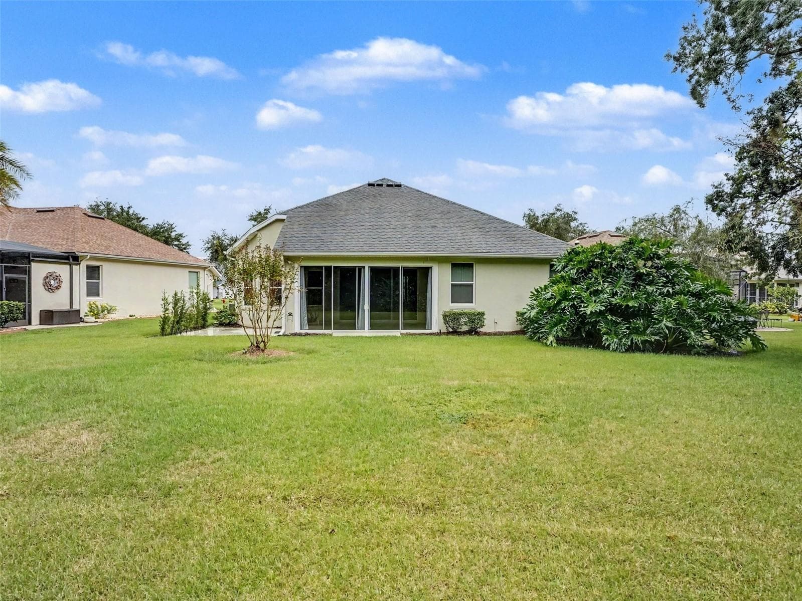 Single Family Residence at 8045 WATERBURY WAY, MOUNT DORA, photo 28 of 30