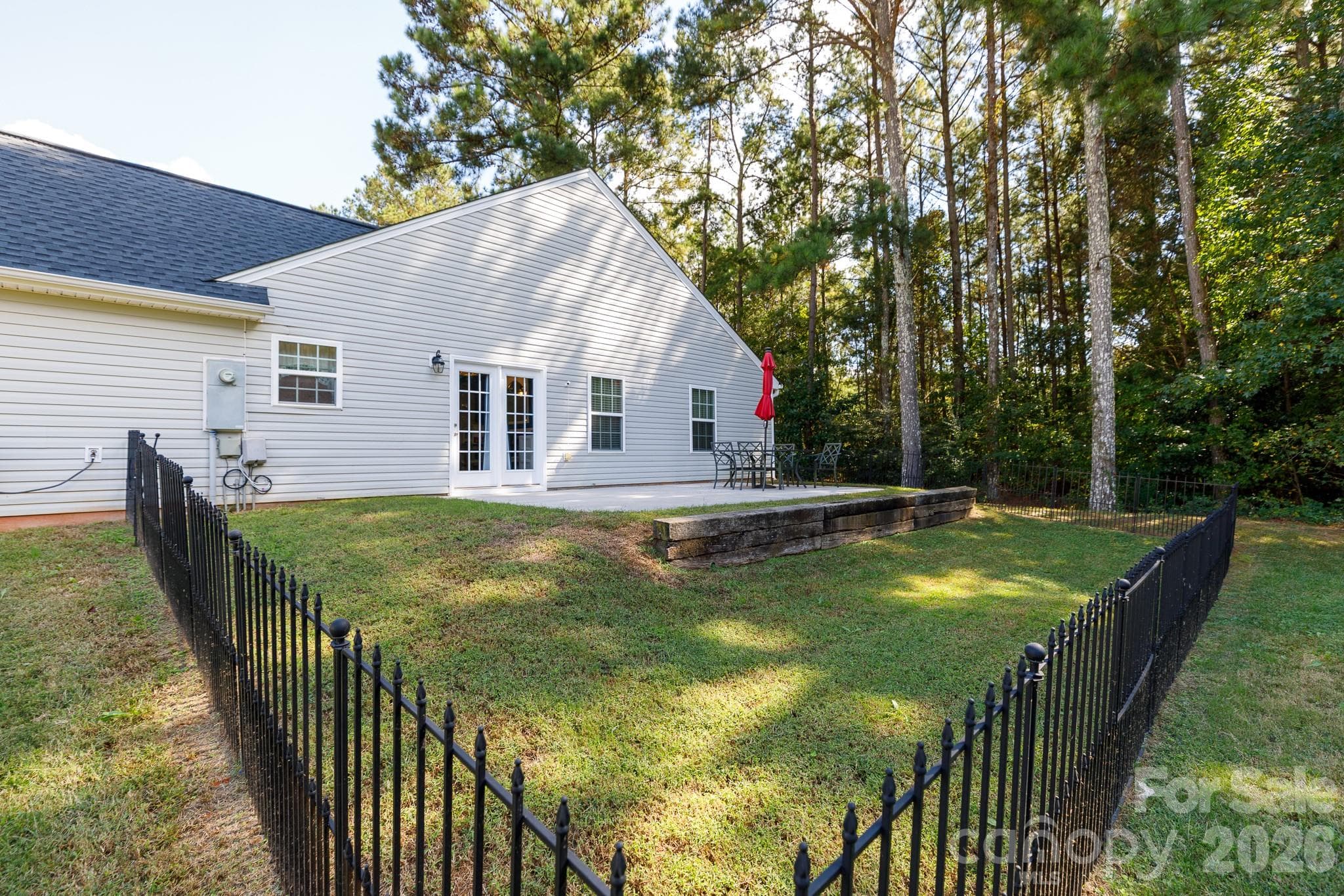 Single Family Residence at 229 Chicago Lane, York, photo 22 of 33