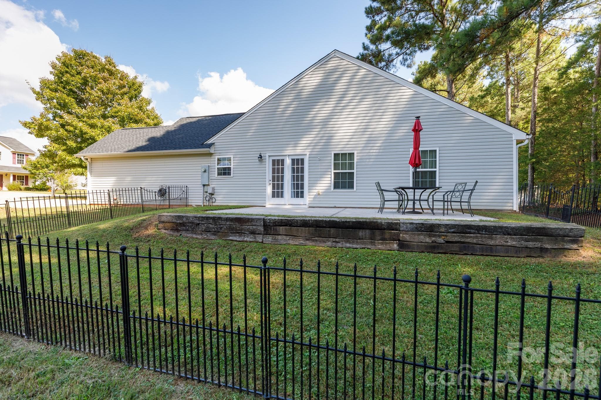 Single Family Residence at 229 Chicago Lane, York, photo 24 of 33