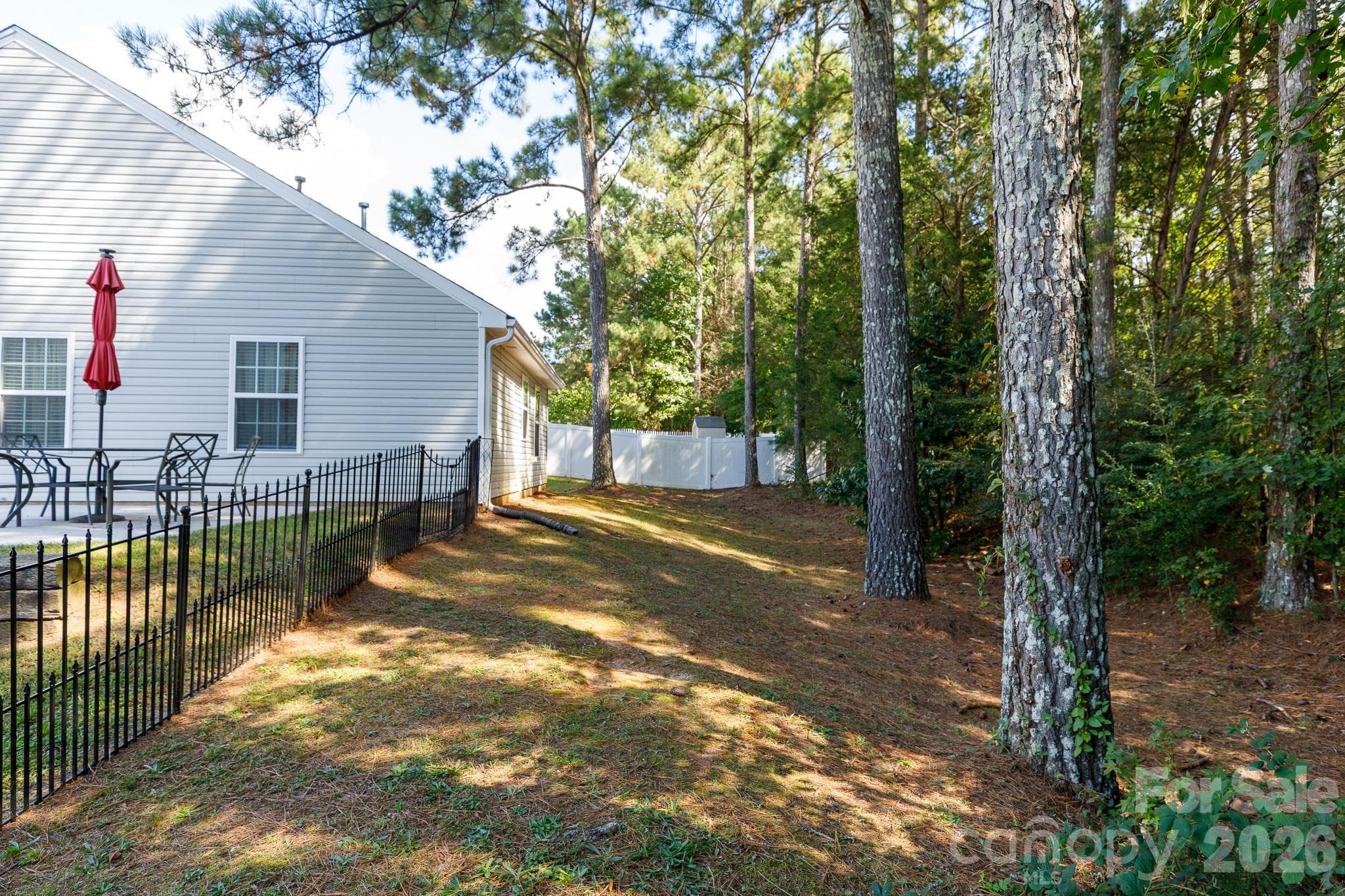Single Family Residence at 229 Chicago Lane, York, photo 25 of 33