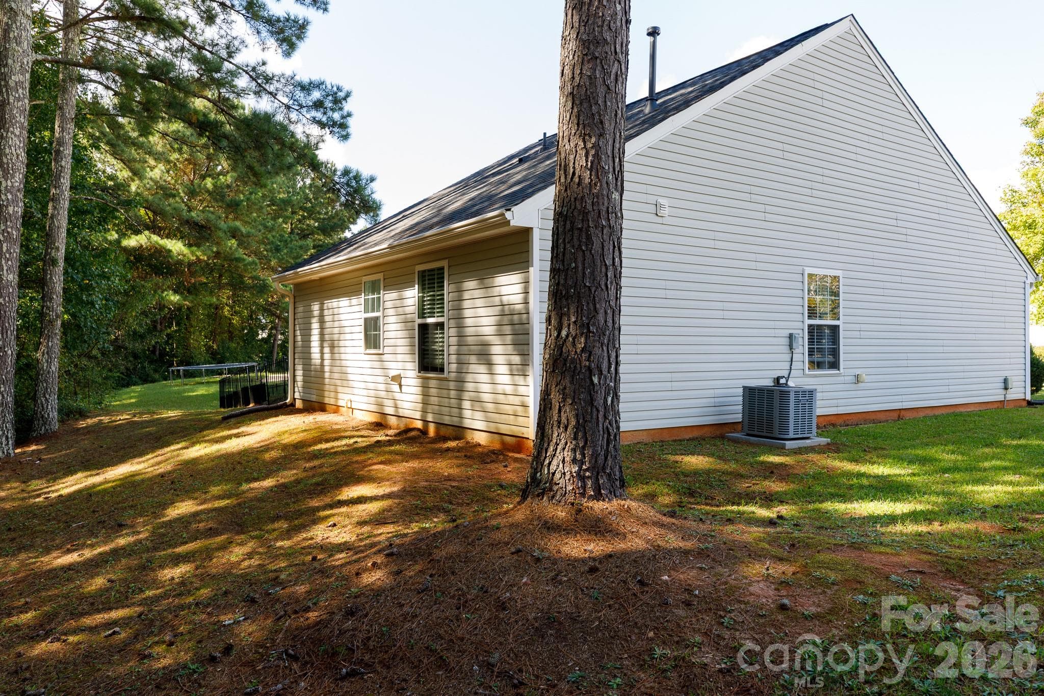 Single Family Residence at 229 Chicago Lane, York, photo 29 of 33