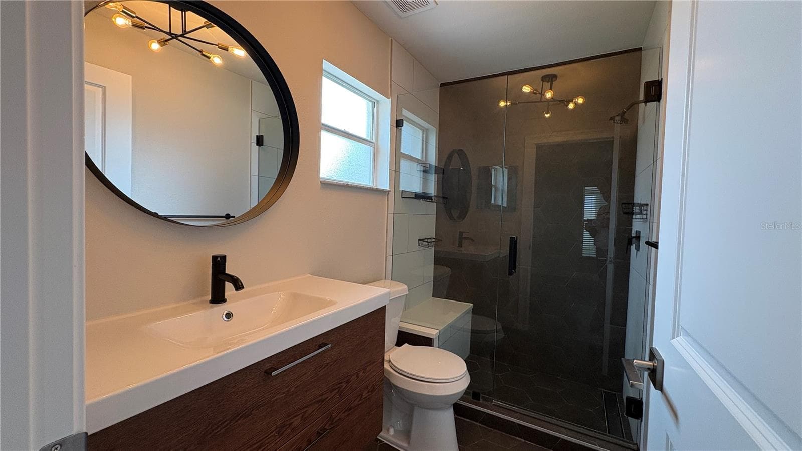 Ensuite bathroom - 6001 N LYNN AVE, TAMPA