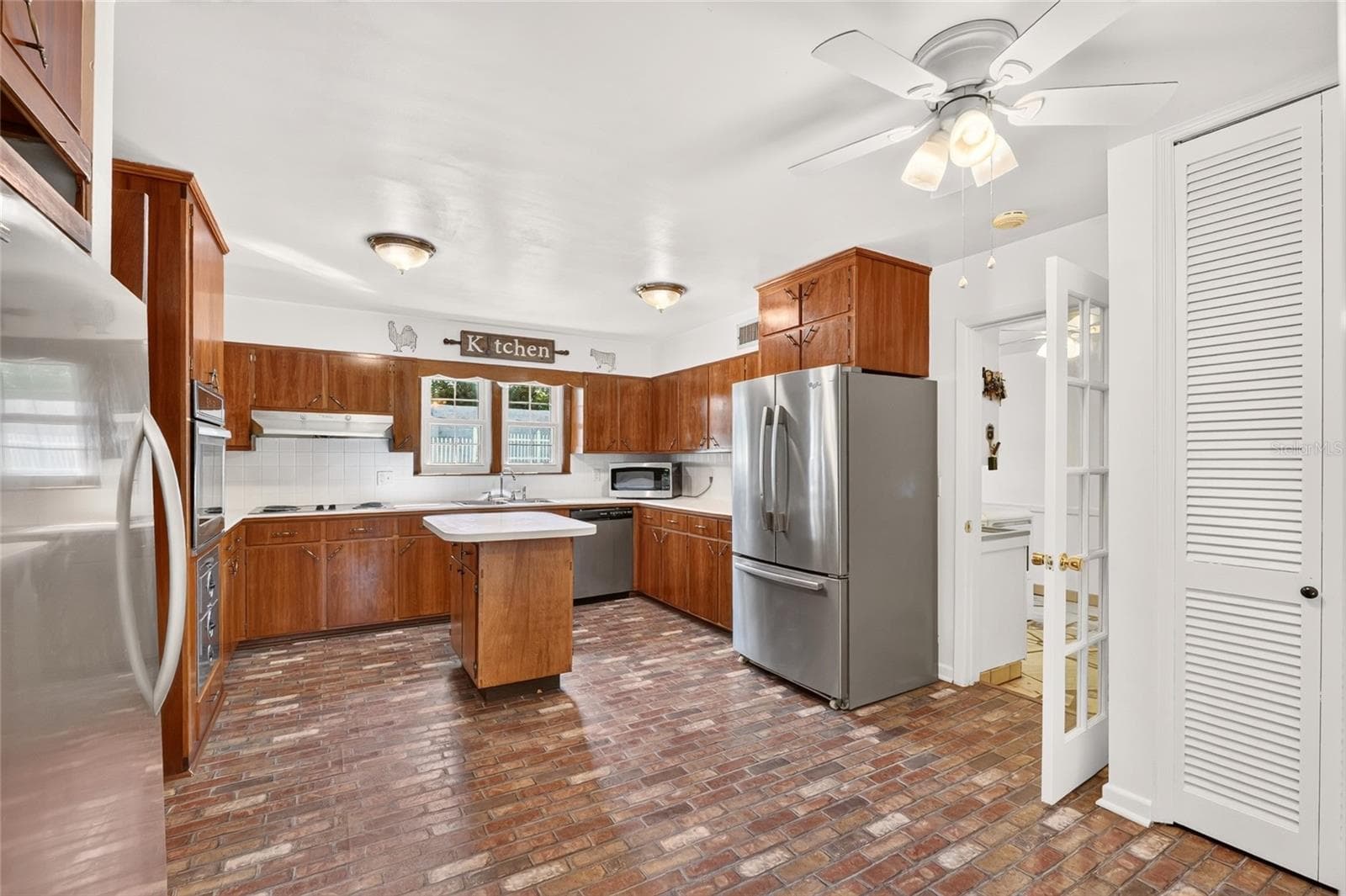 Kitchen - 6994 NW HIGHWAY 320, MICANOPY