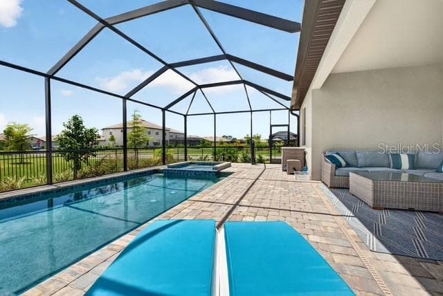 Single Family Residence at 15104 OXFORD GREY DR, BRADENTON, photo 16 of 42