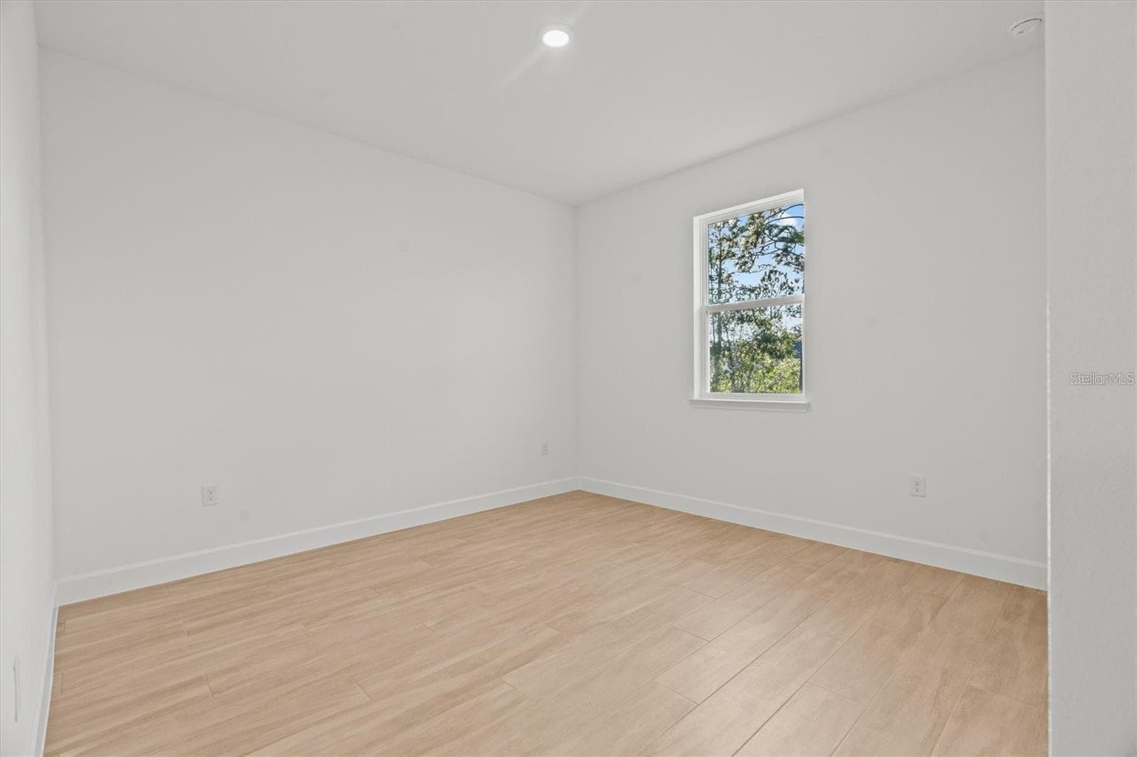 Single Family Residence at 19202 SOMERSET ST, ORLANDO, photo 20 of 32