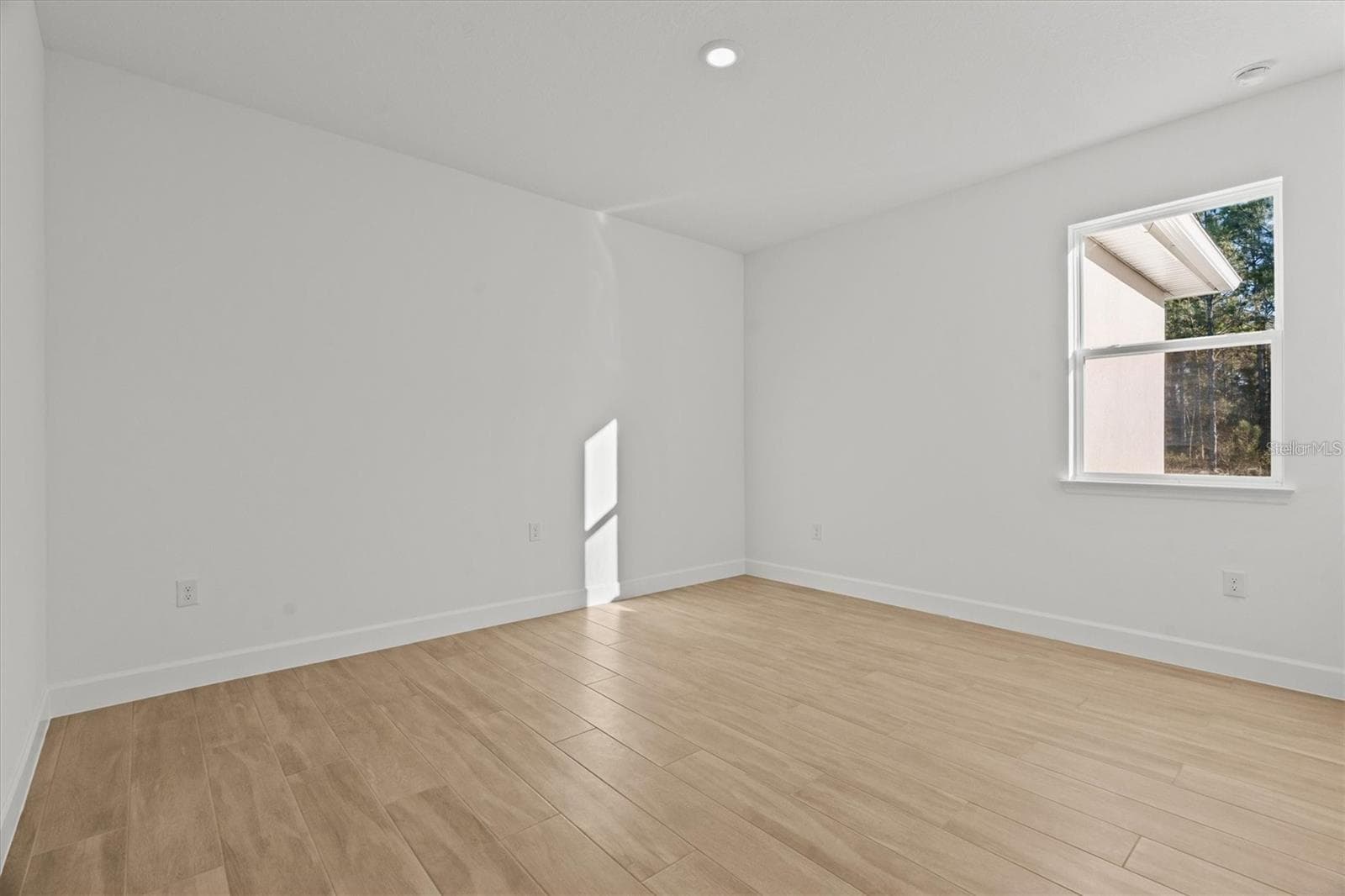 Single Family Residence at 19202 SOMERSET ST, ORLANDO, photo 22 of 32