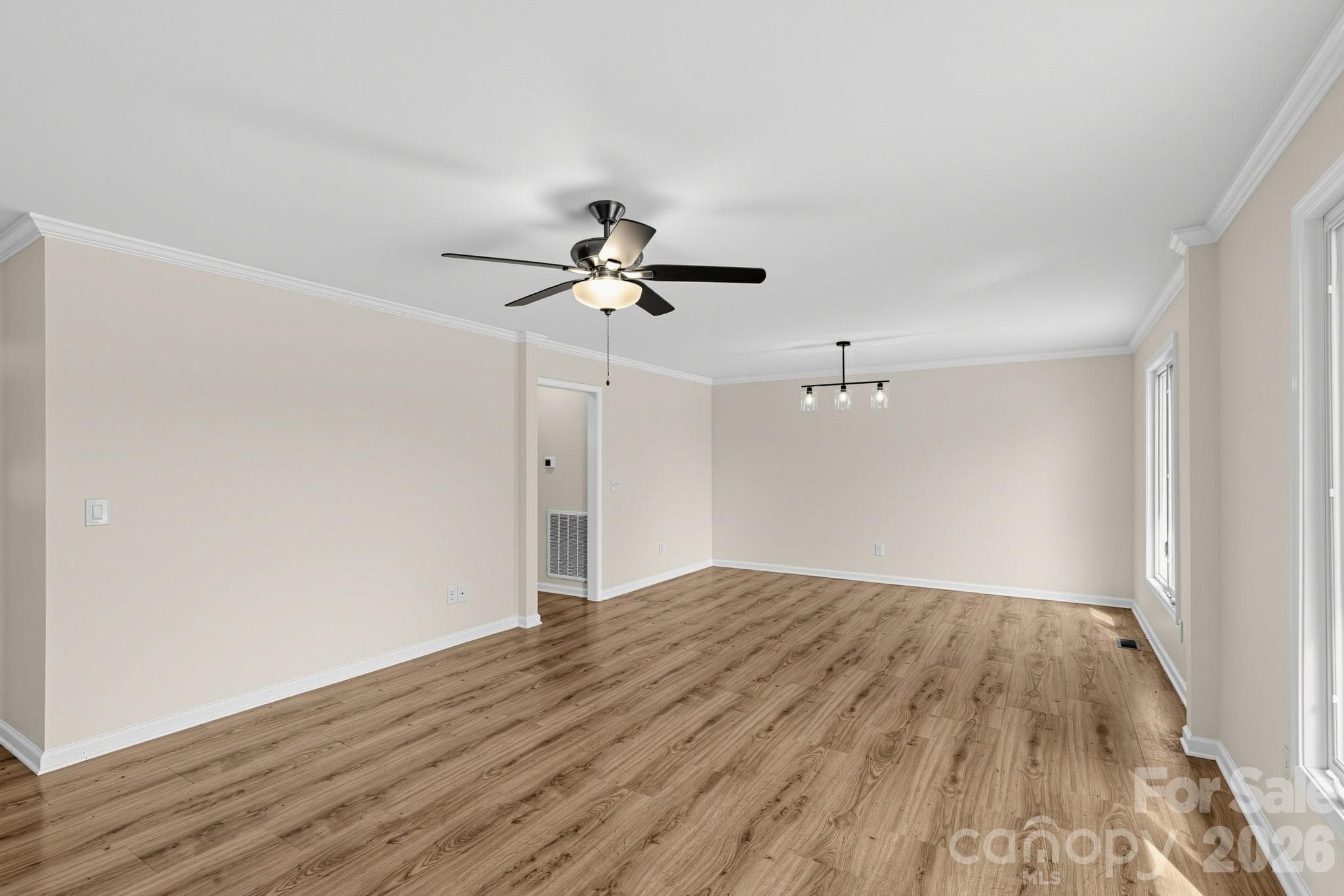 Single Family Residence at 1206 Three Bridges Road, Easley, photo 6 of 34