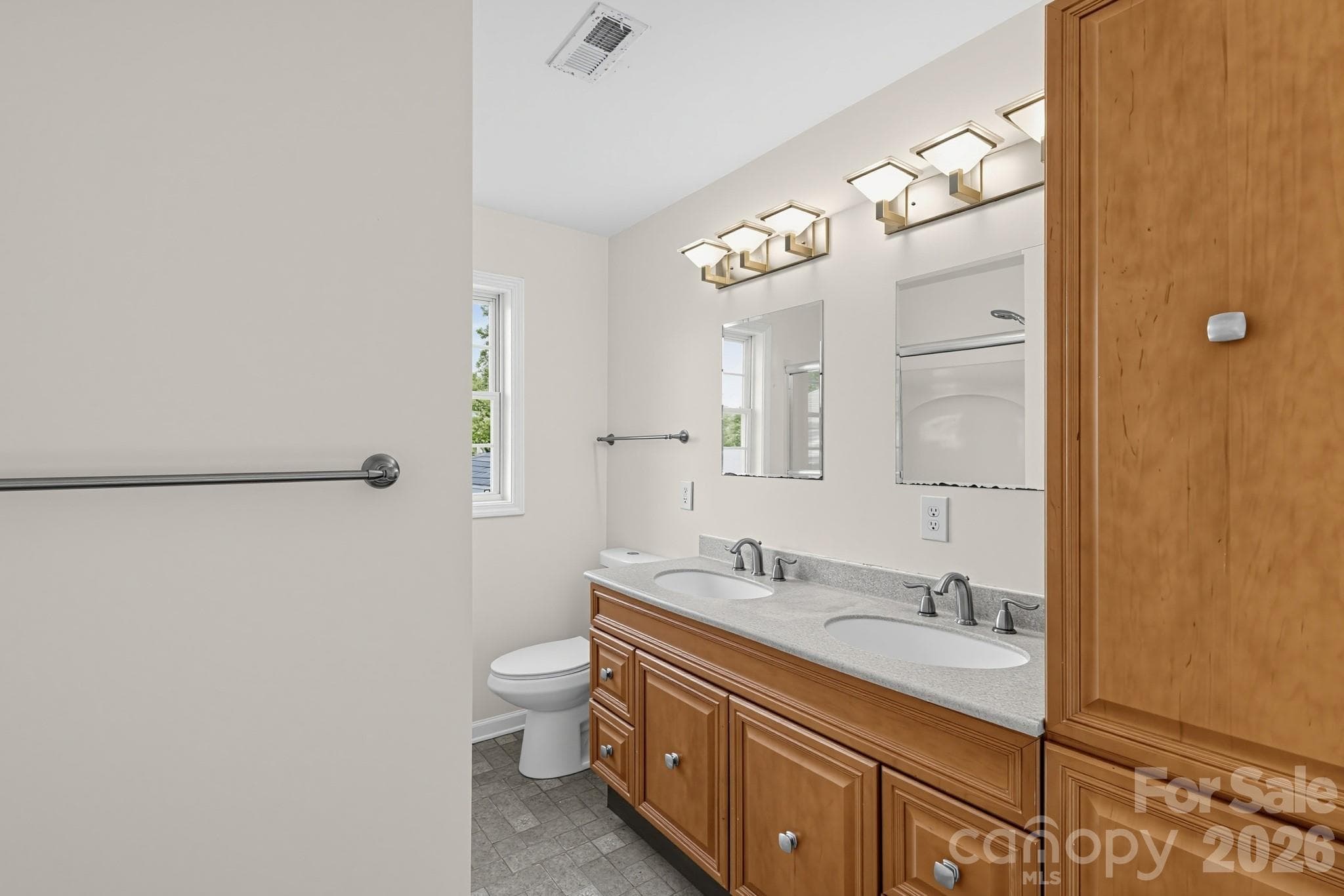 Single Family Residence at 1206 Three Bridges Road, Easley, photo 24 of 34
