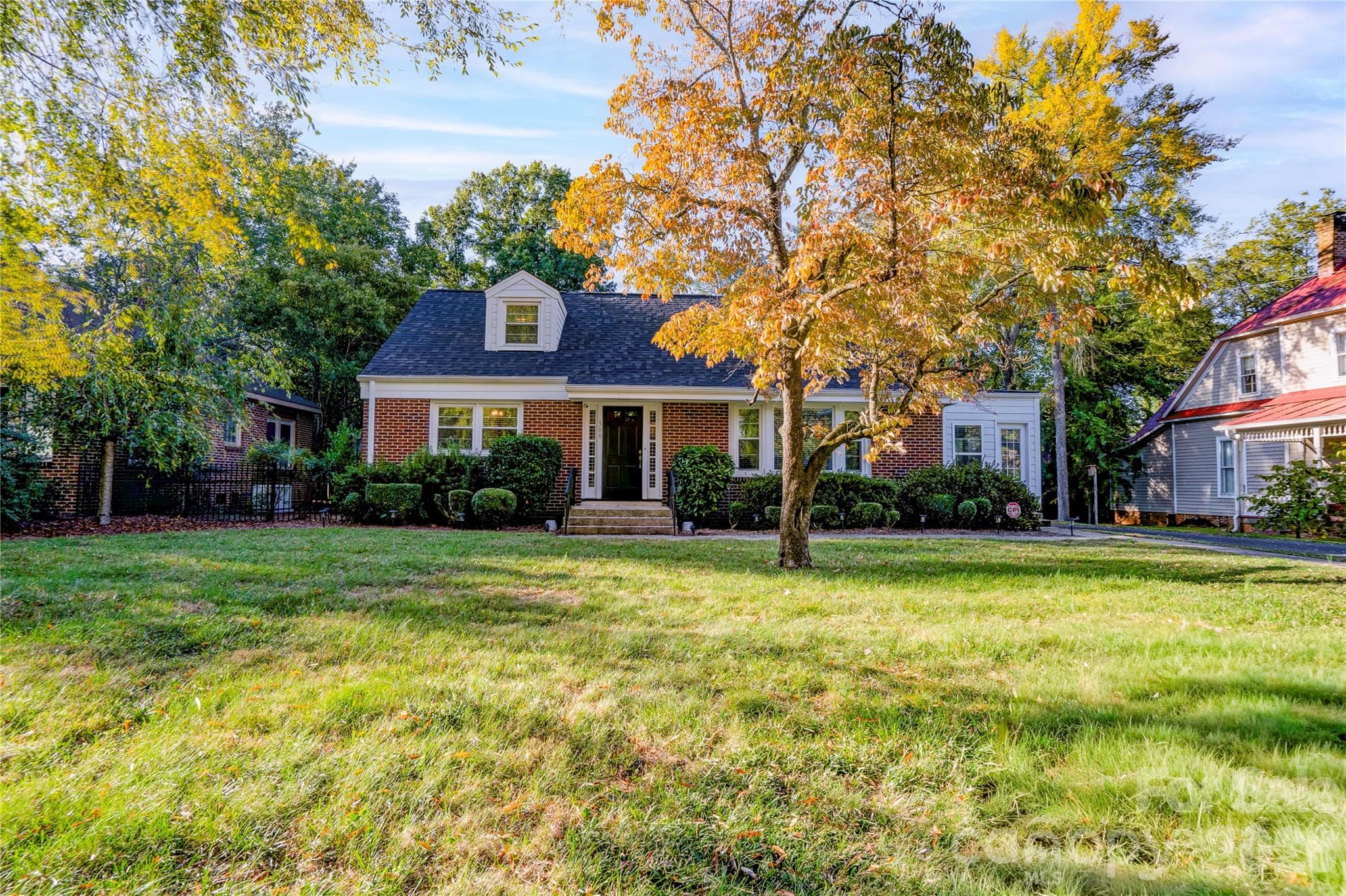 309 West Mountain Street