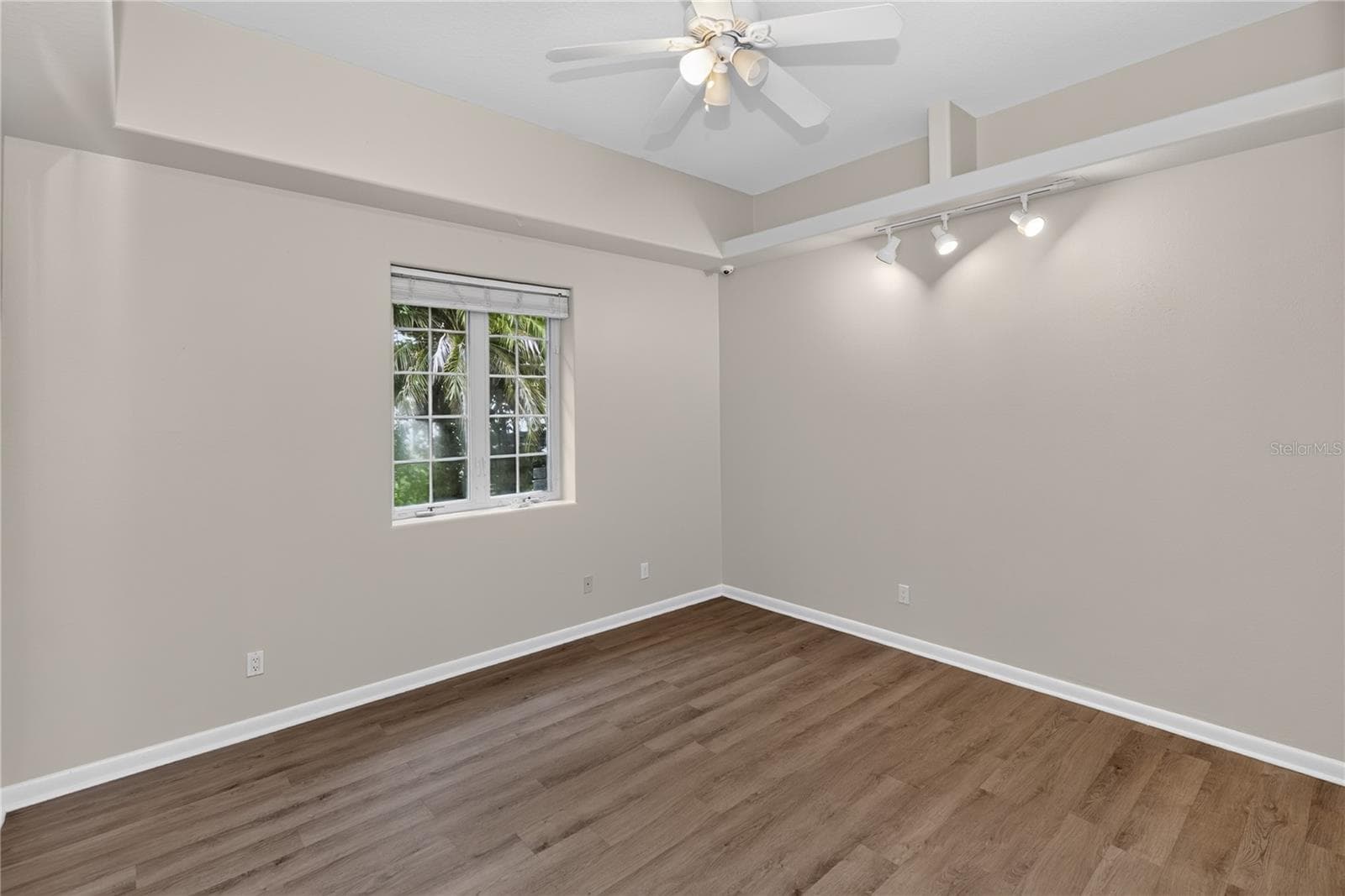 Single Family Residence at 105 ALEXANDRA WOODS DR, DEBARY, photo 31 of 66