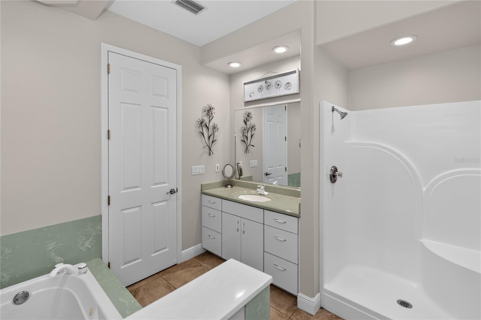 Single Family Residence at 105 ALEXANDRA WOODS DR, DEBARY, photo 39 of 66