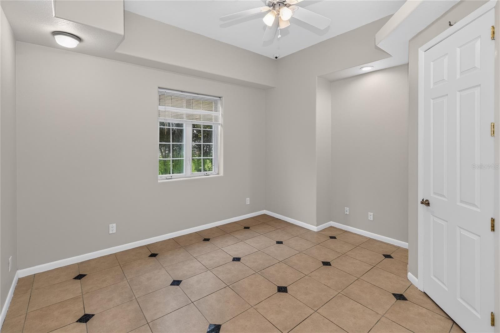 Single Family Residence at 105 ALEXANDRA WOODS DR, DEBARY, photo 40 of 66