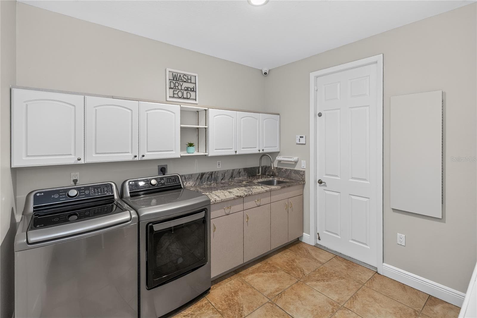 Single Family Residence at 105 ALEXANDRA WOODS DR, DEBARY, photo 42 of 66