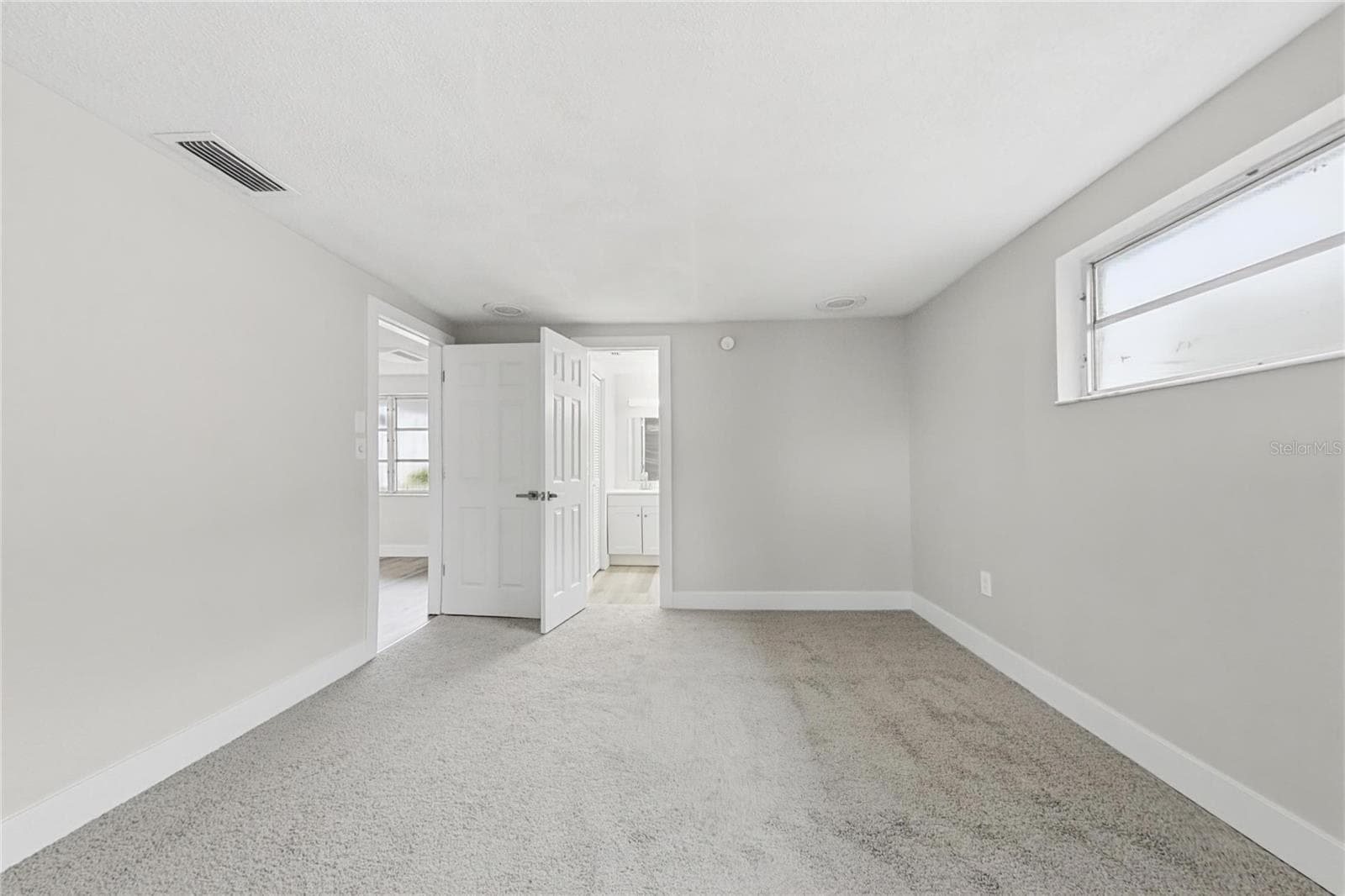 Single Family Residence at 7345 APACHE TRL, SPRING HILL, photo 9 of 20