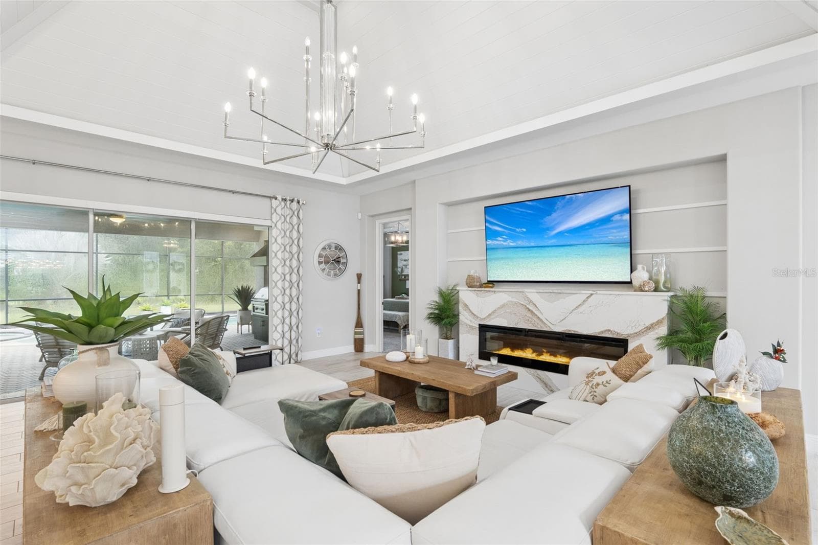 Single Family Residence at 8400 BRIDGEPORT BAY CIR, MOUNT DORA, photo 13 of 82