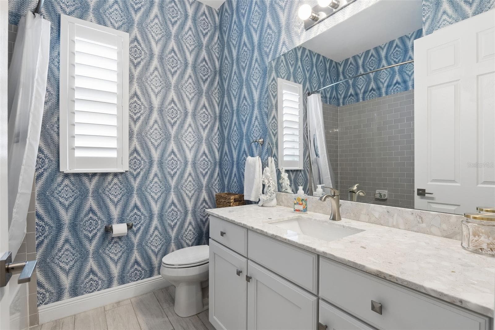 Single Family Residence at 8400 BRIDGEPORT BAY CIR, MOUNT DORA, photo 52 of 82