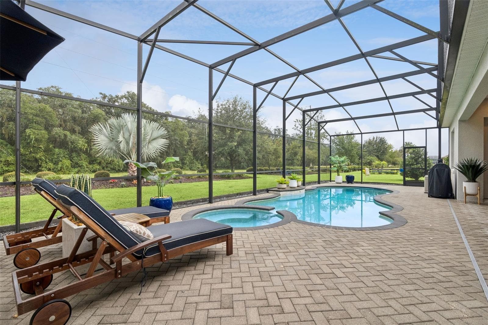 Single Family Residence at 8400 BRIDGEPORT BAY CIR, MOUNT DORA, photo 61 of 82