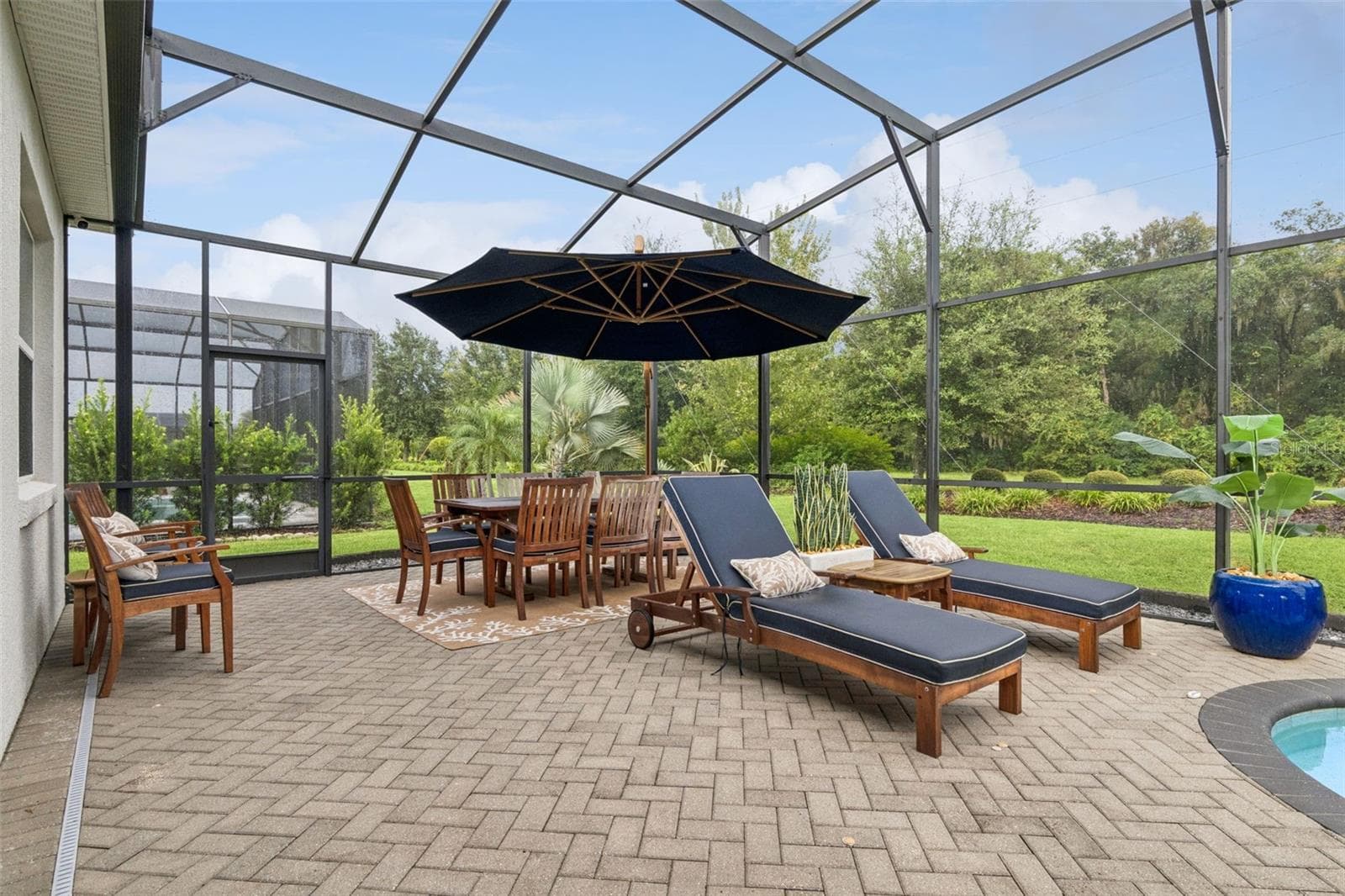 Pavered lanai - 8400 BRIDGEPORT BAY CIR, MOUNT DORA