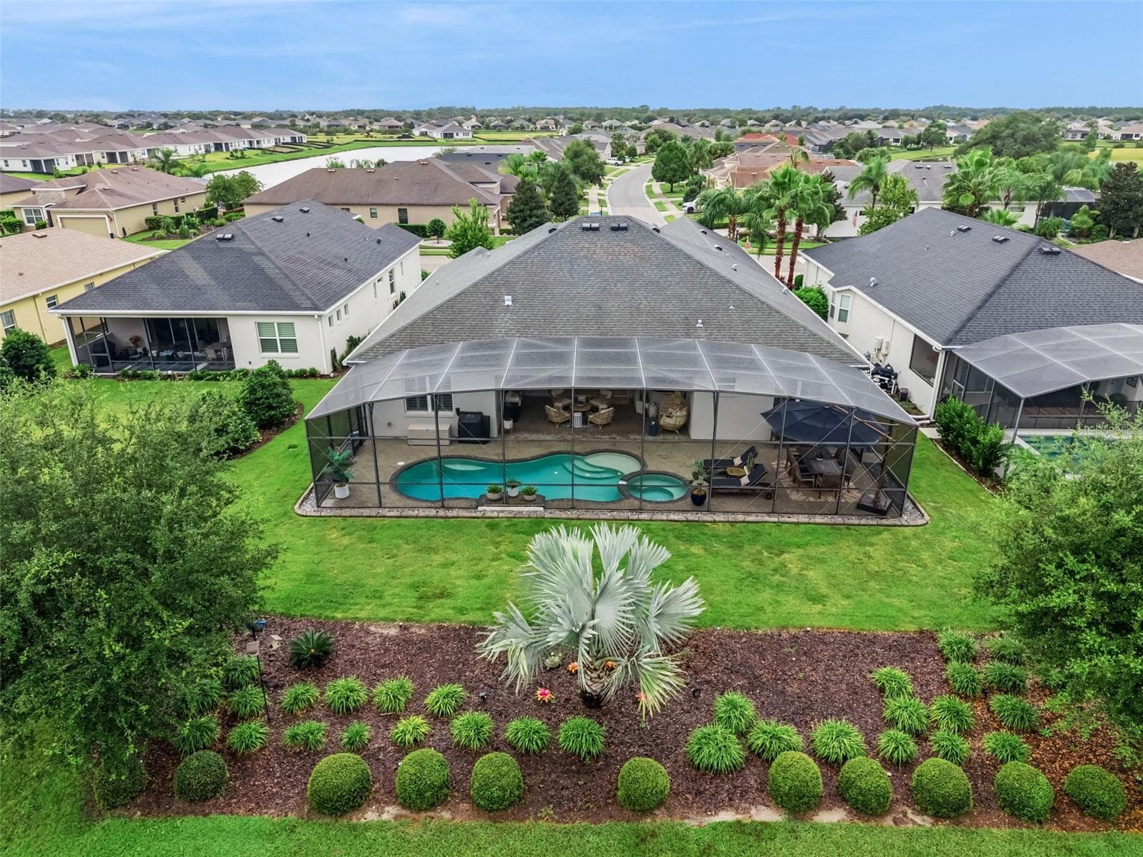 Single Family Residence at 8400 BRIDGEPORT BAY CIR, MOUNT DORA, photo 71 of 82