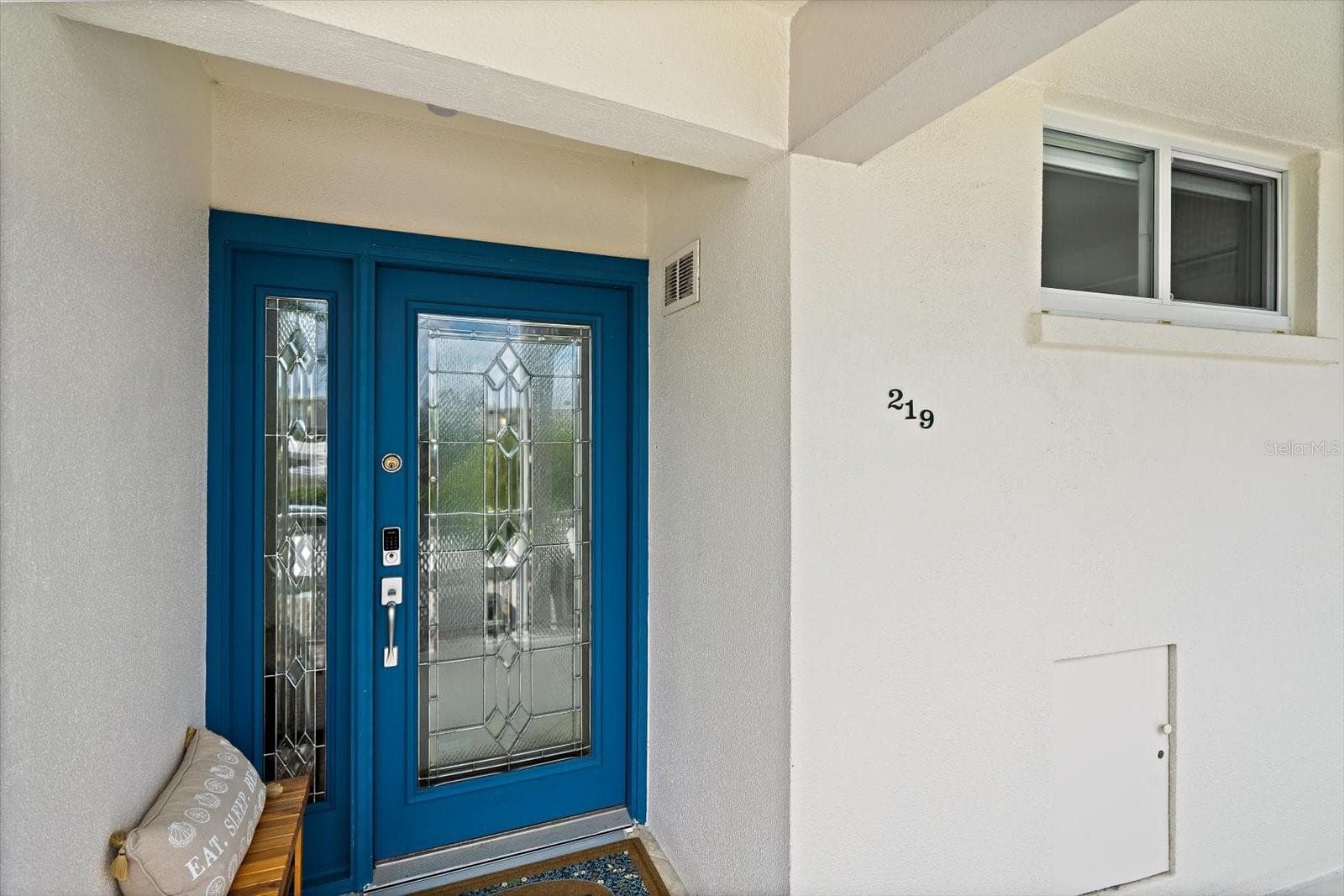 Front door 219 - 100 SANDS POINT RD #219, LONGBOAT KEY